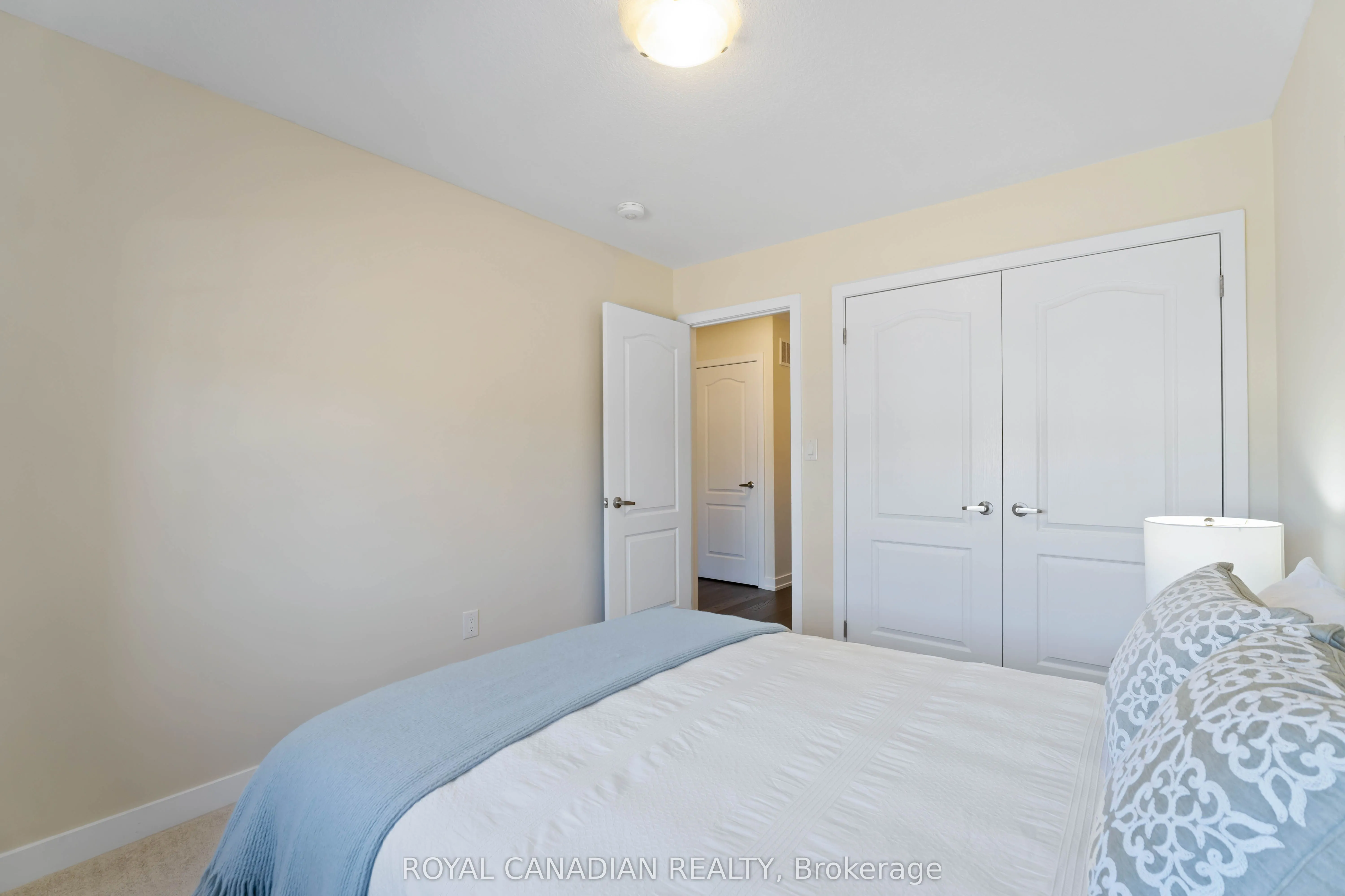 10 Lemon Avenue