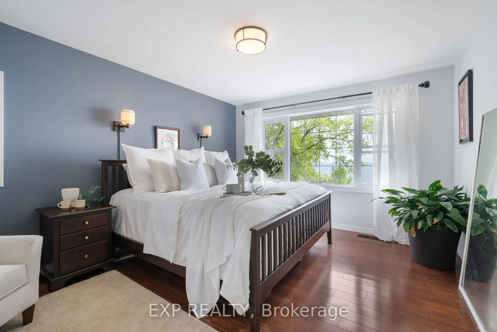 519 Lakeshore Road