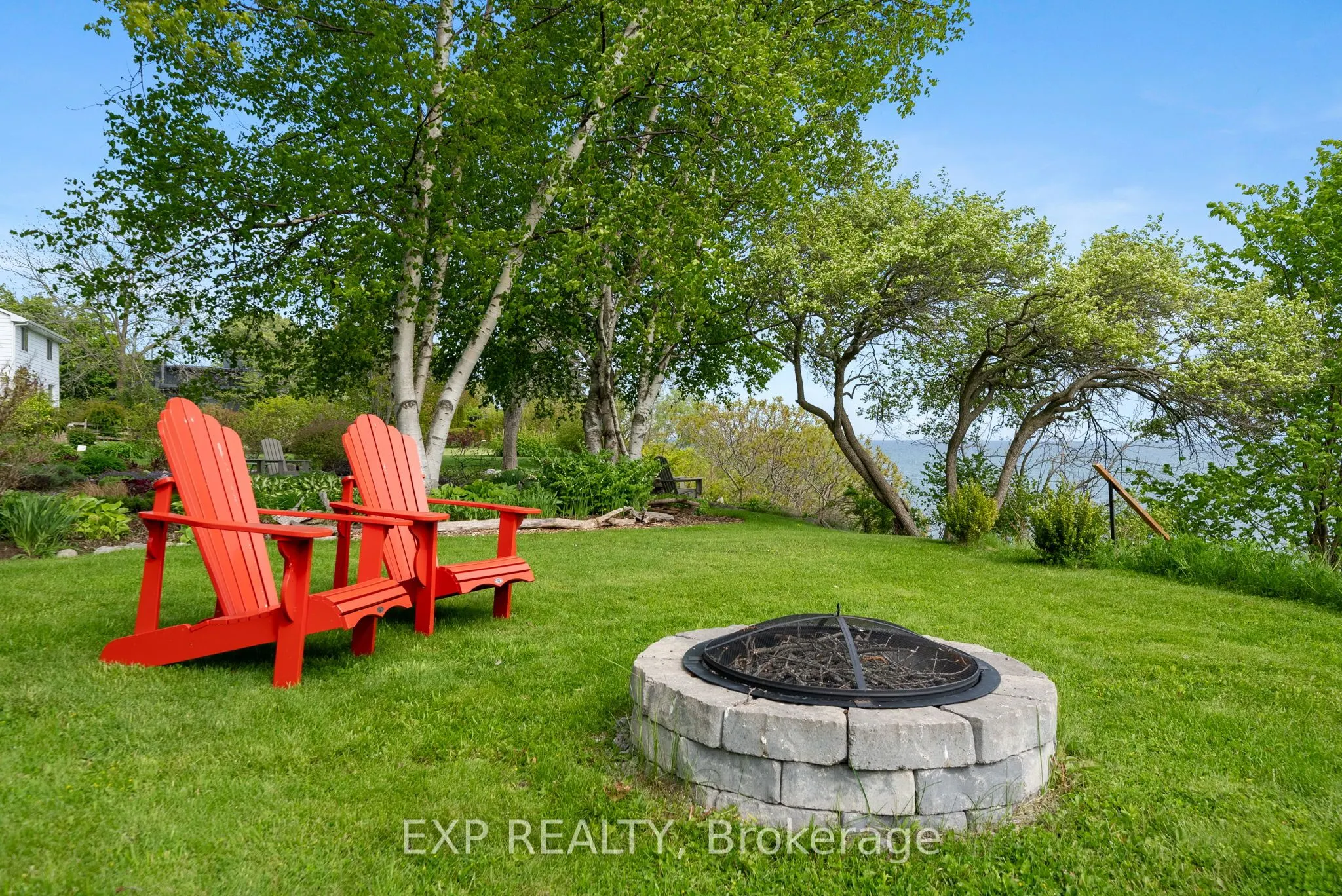519 Lakeshore Road