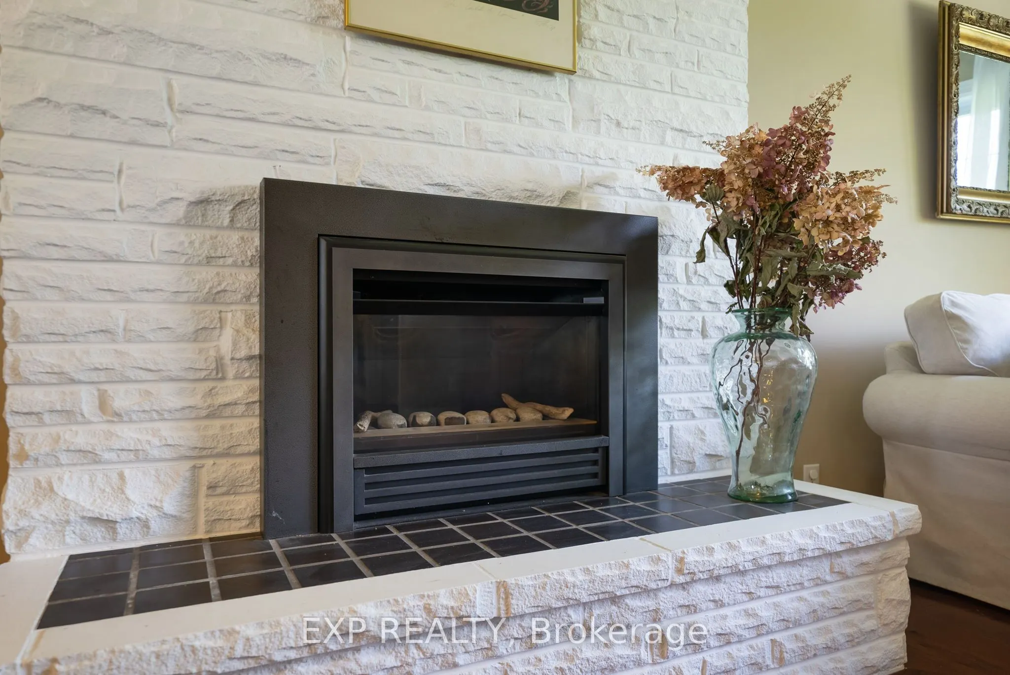 519 Lakeshore Road