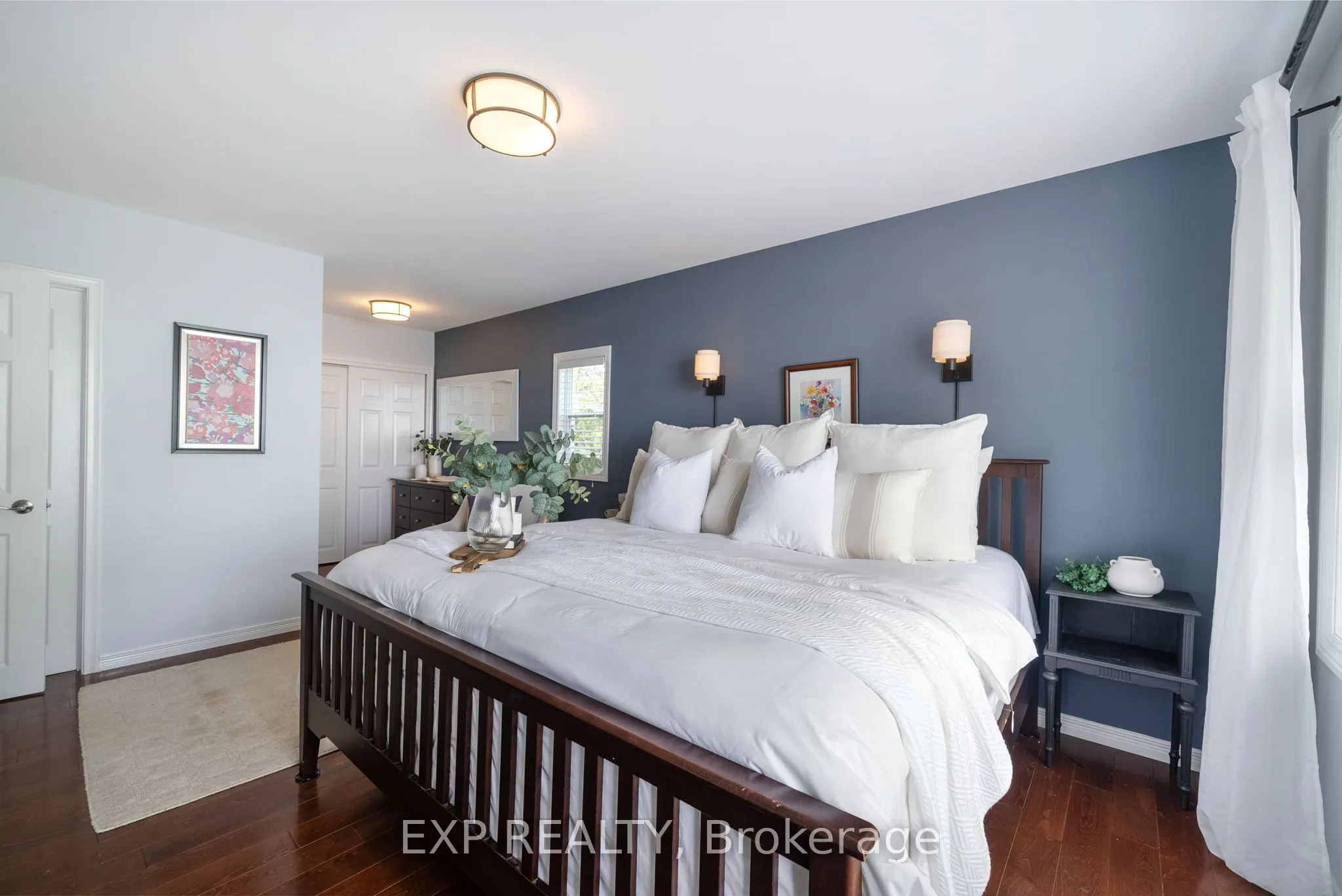 519 Lakeshore Road