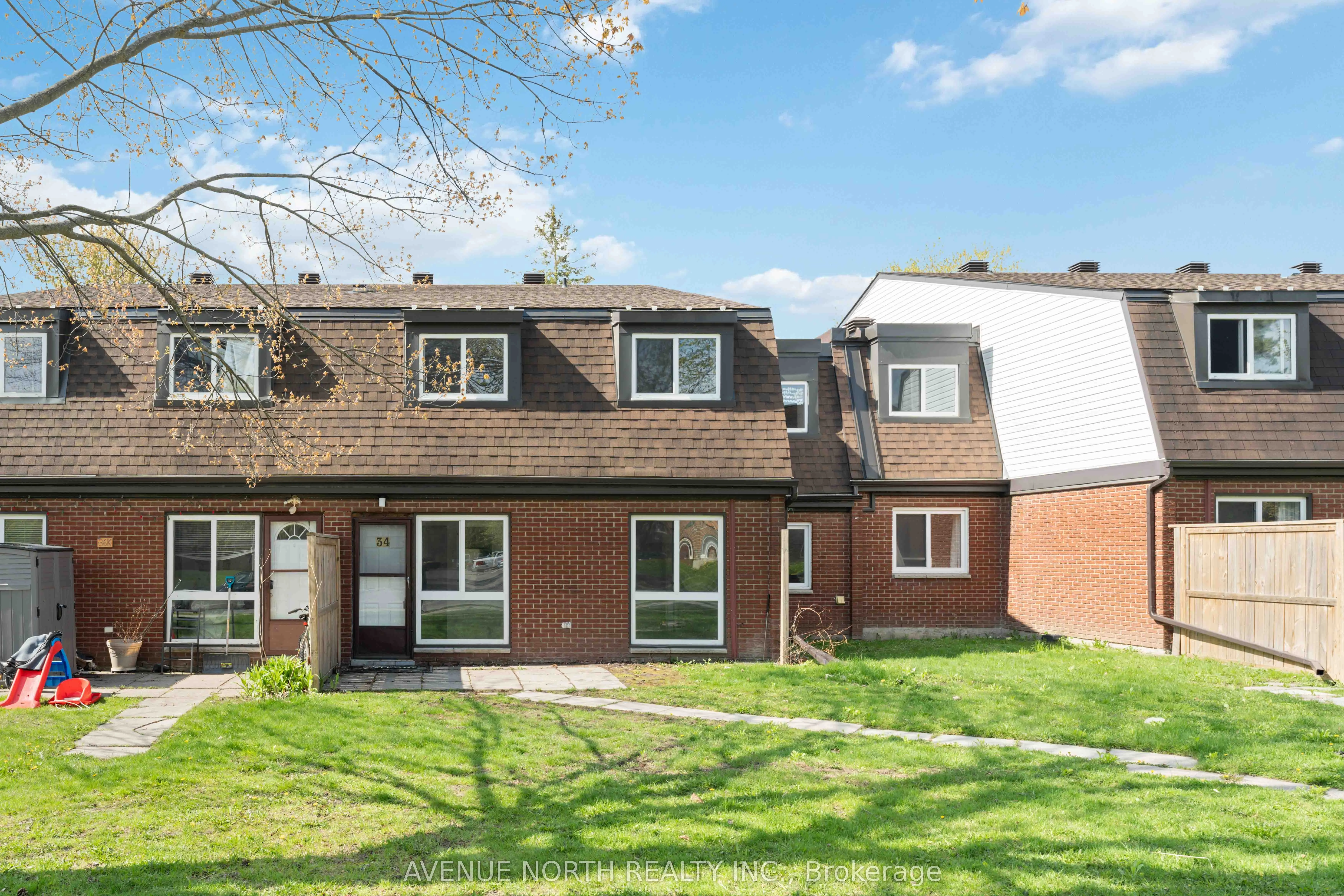 1958 Jasmine Crescent, #34J