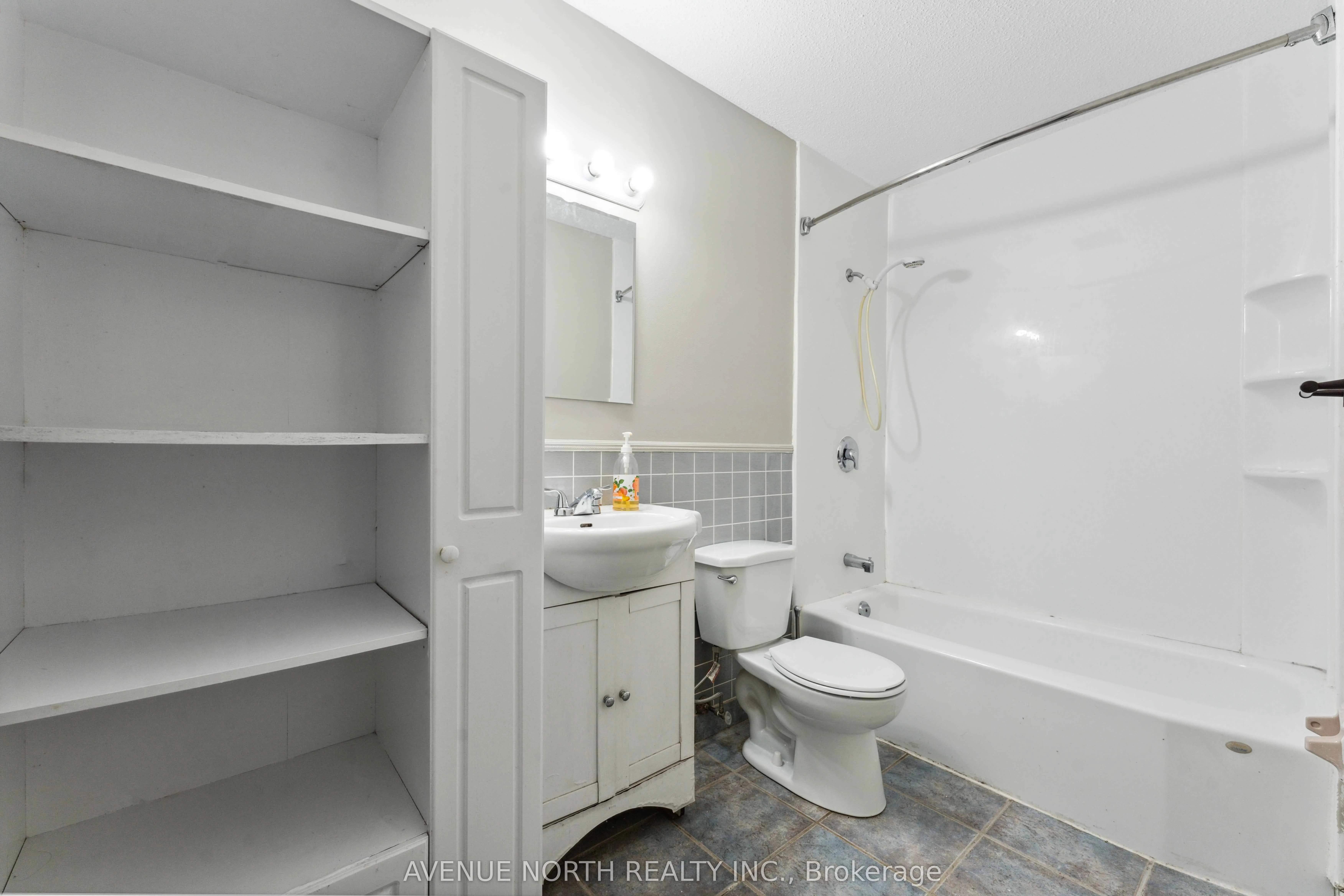 1958 Jasmine Crescent, #34J