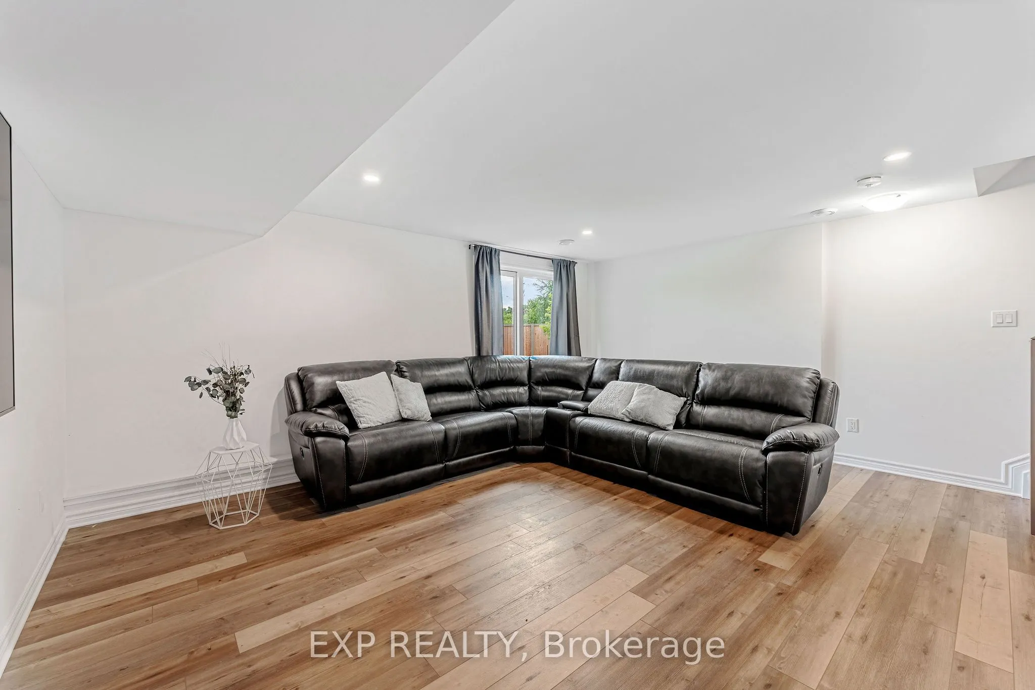 501 Enclave Lane