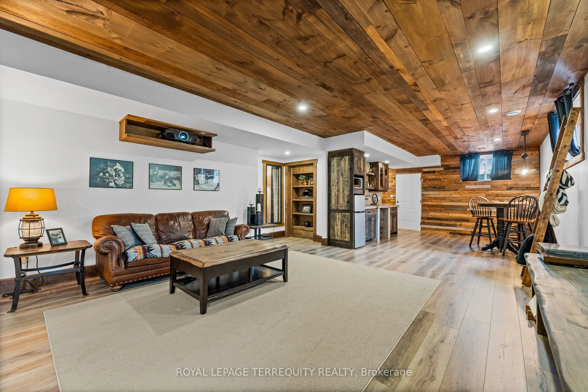 360 Concession 6 East Road