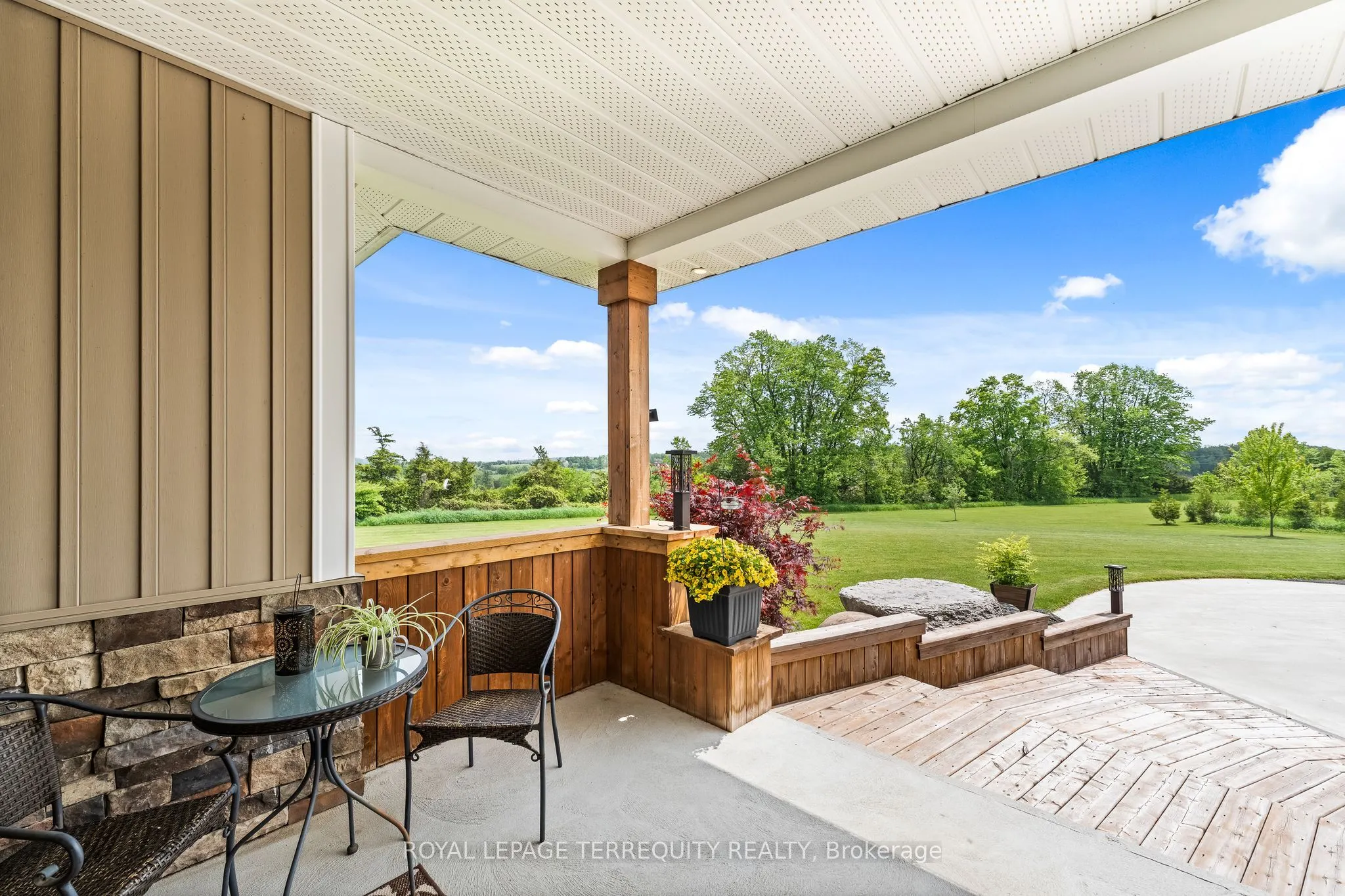360 Concession 6 East Road