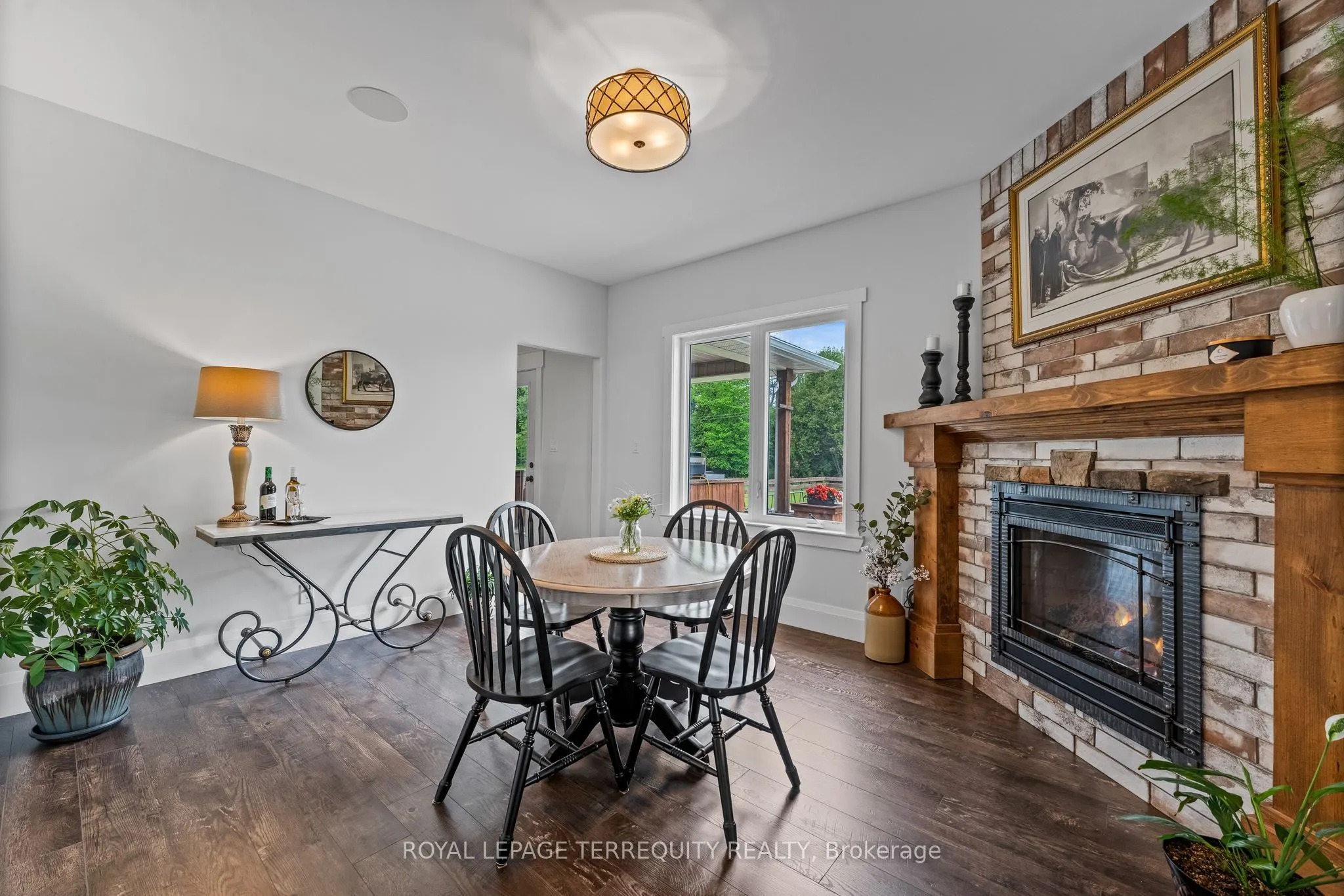360 Concession 6 East Road