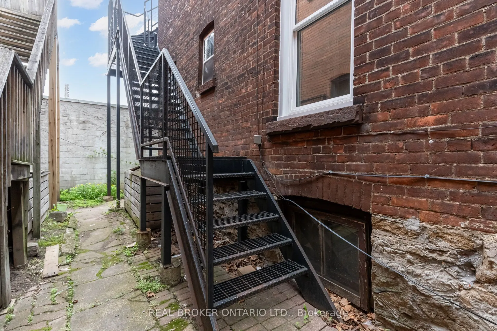 55 Young Street