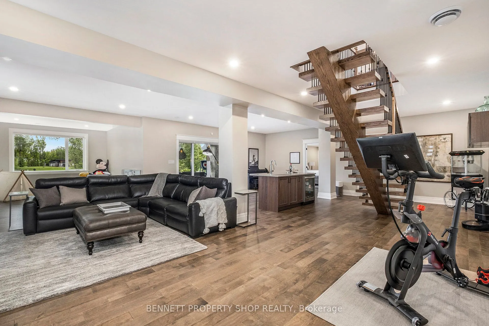 396 Shoreway Drive