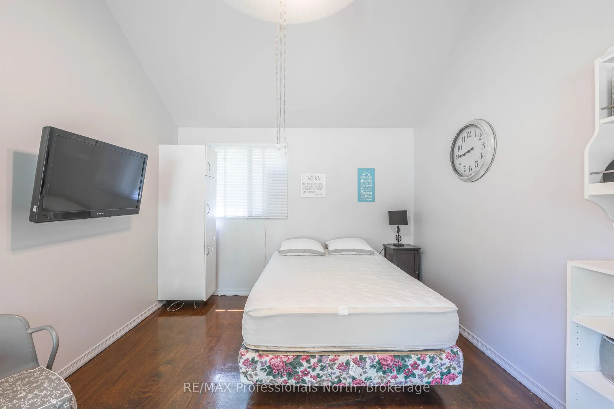 24 Relax Avenue
