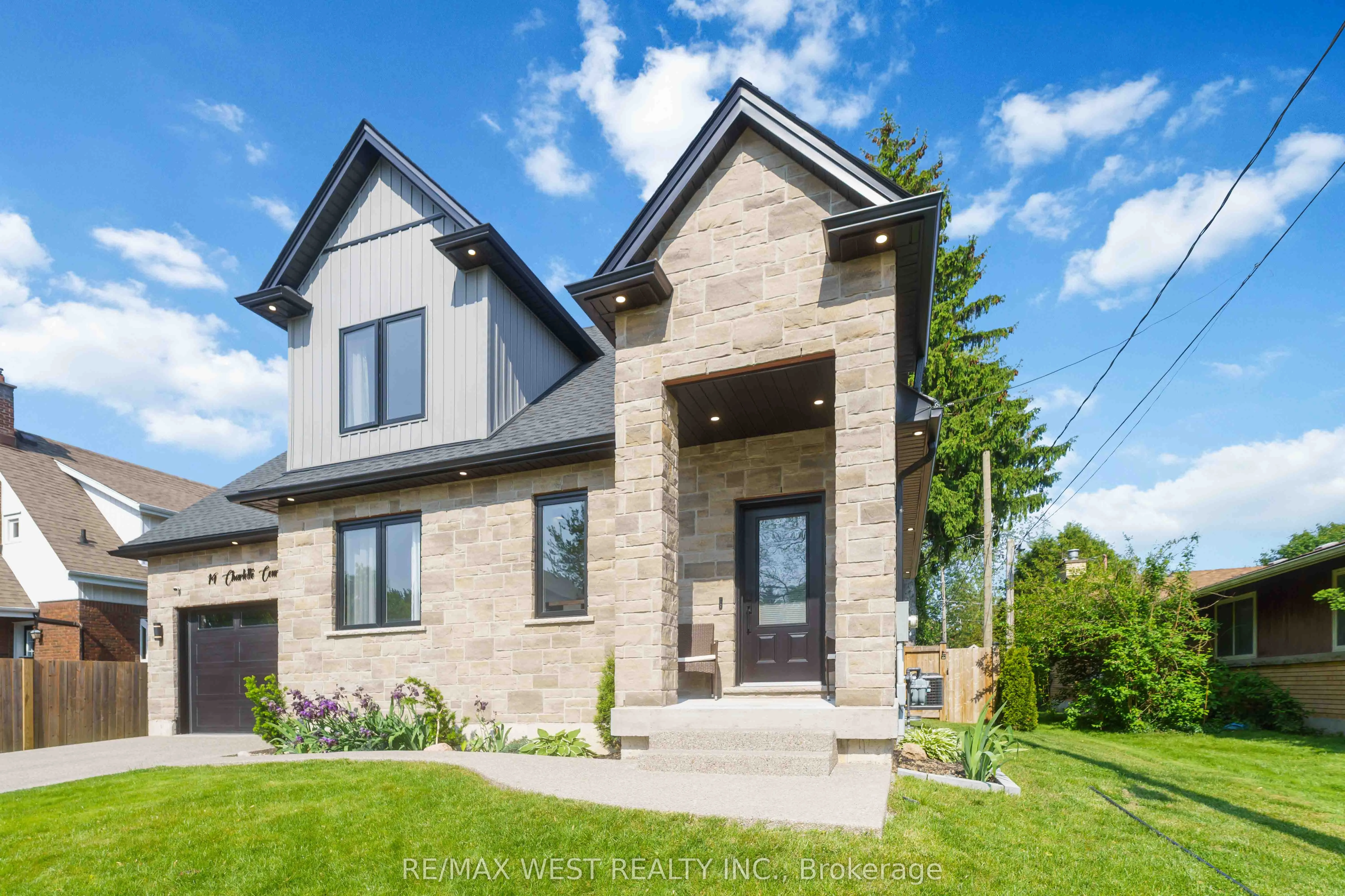 14 Charlotte Court