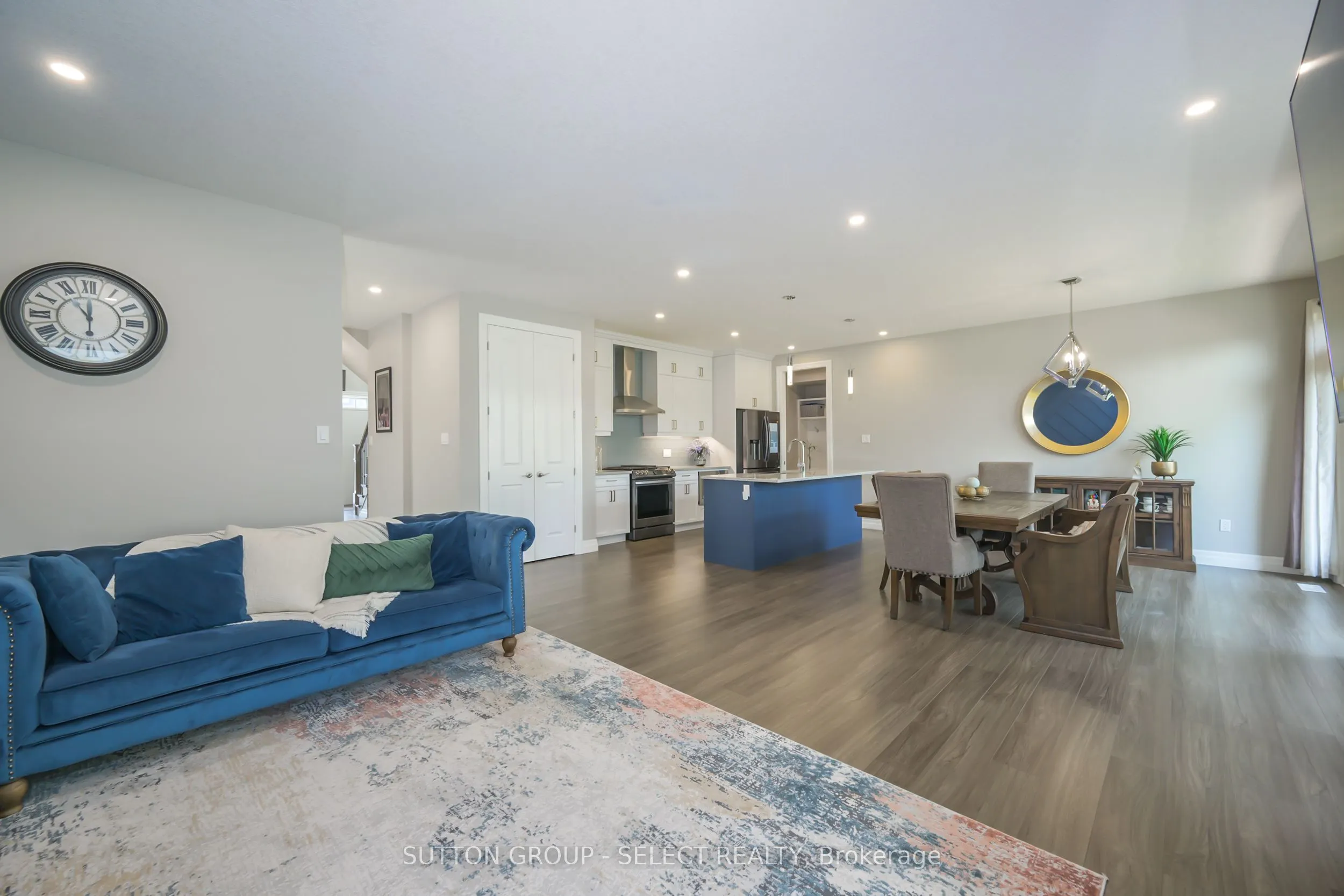 1061 Eagletrace Drive, #33