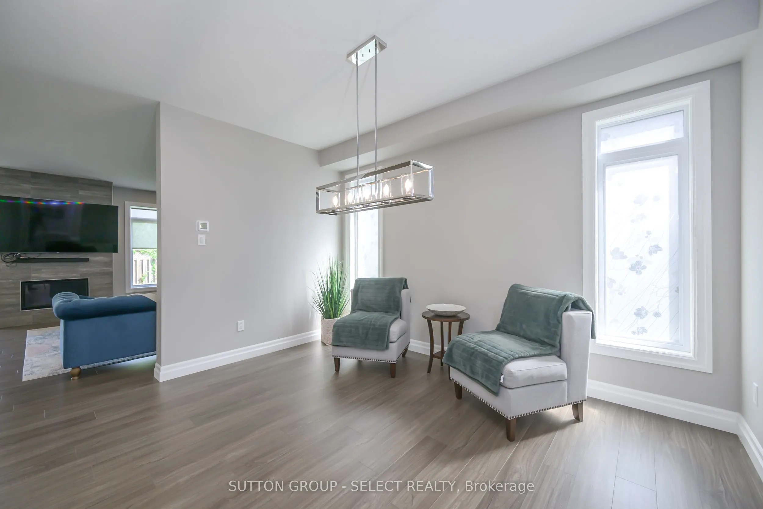 1061 Eagletrace Drive, #33