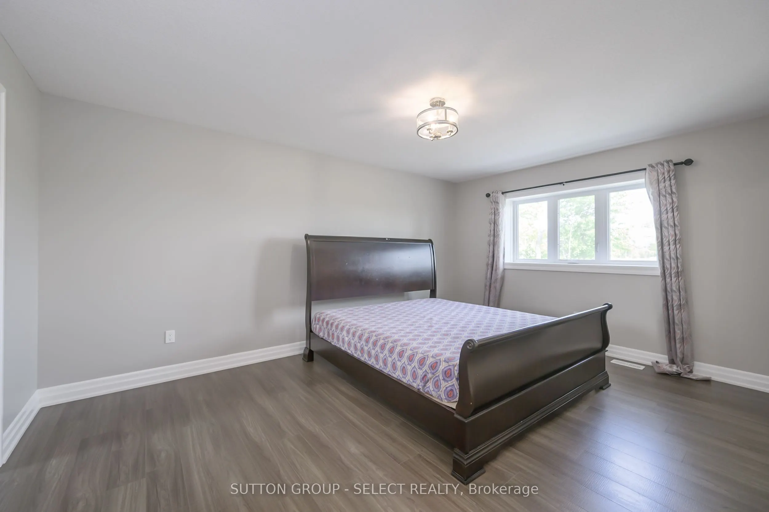 1061 Eagletrace Drive, #33