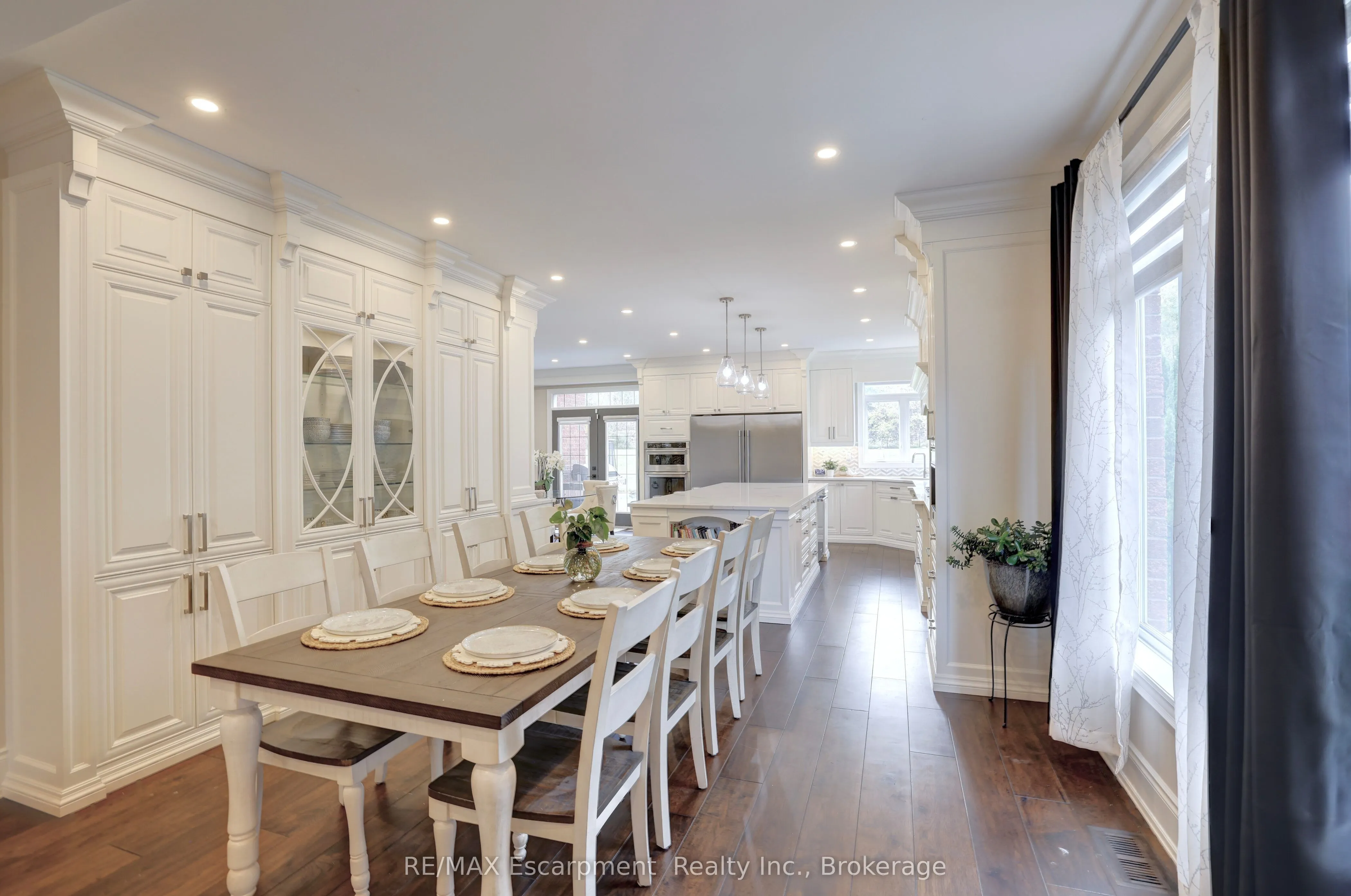 48 PALOMINO Drive