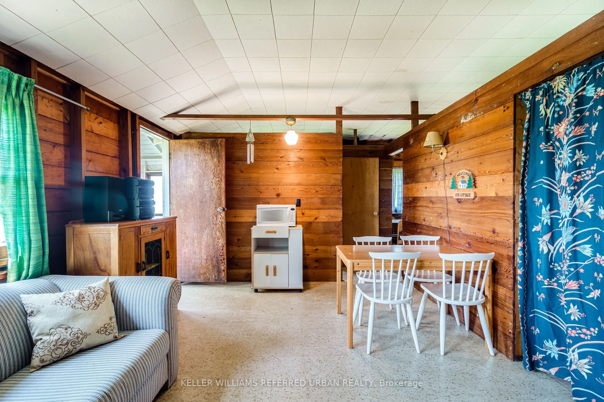 845 Lakeshore Road