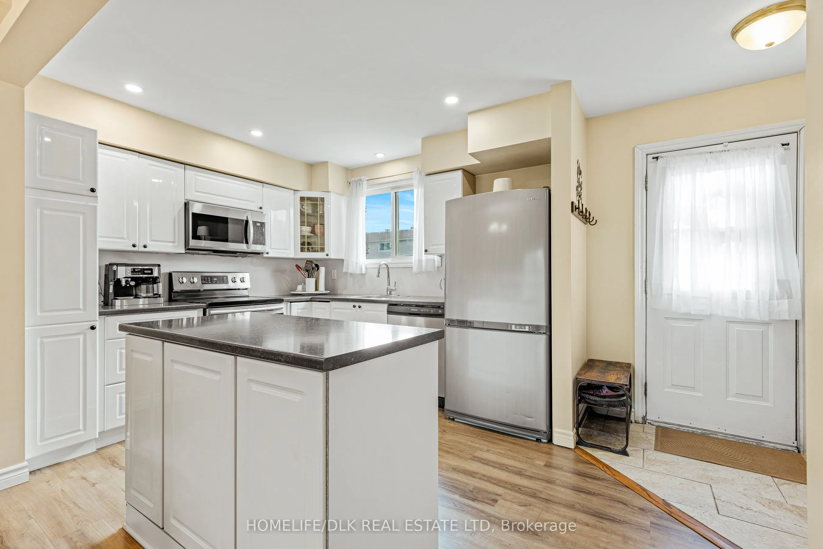 1211 Millwood Avenue #77