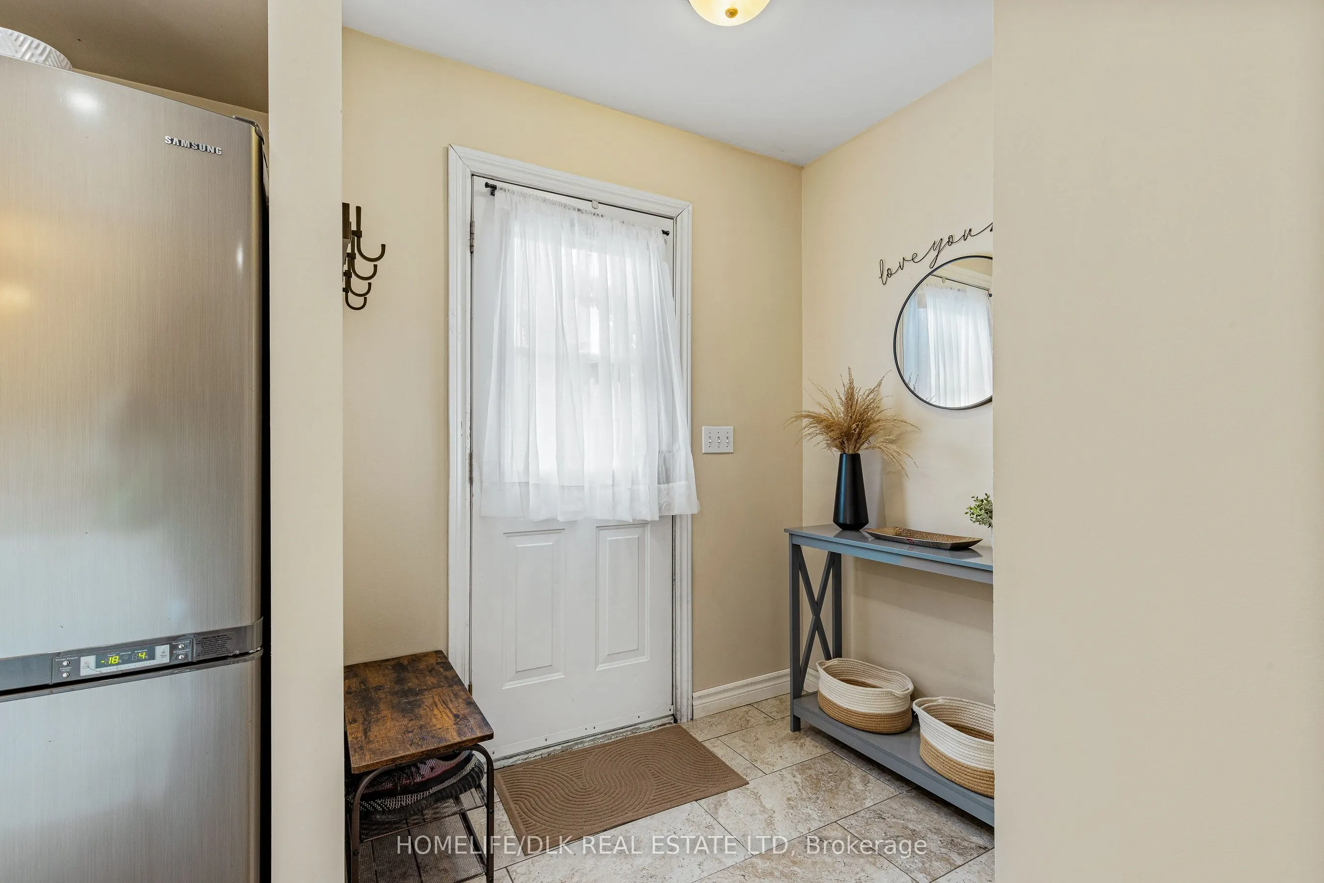 1211 Millwood Avenue #77