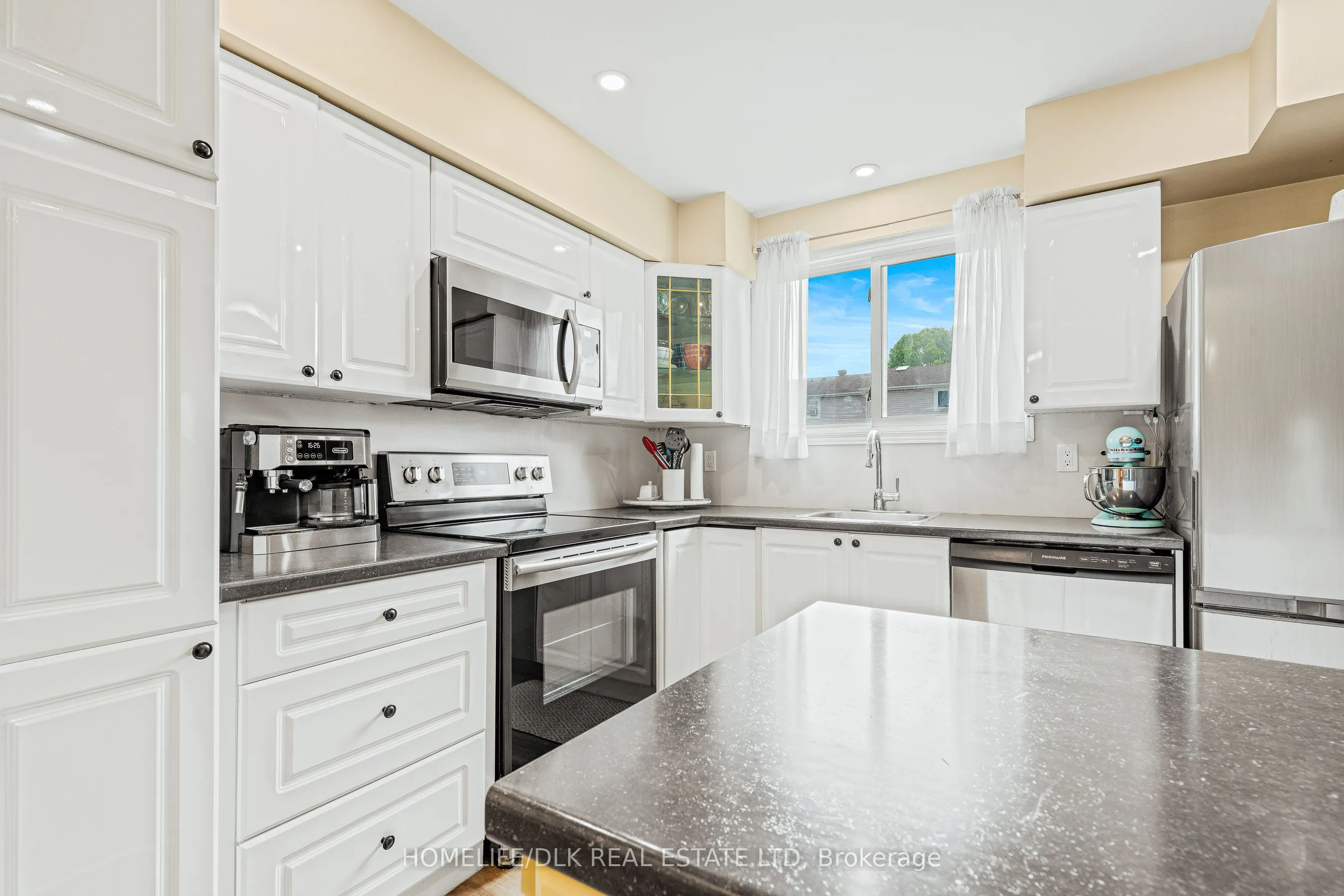 1211 Millwood Avenue #77