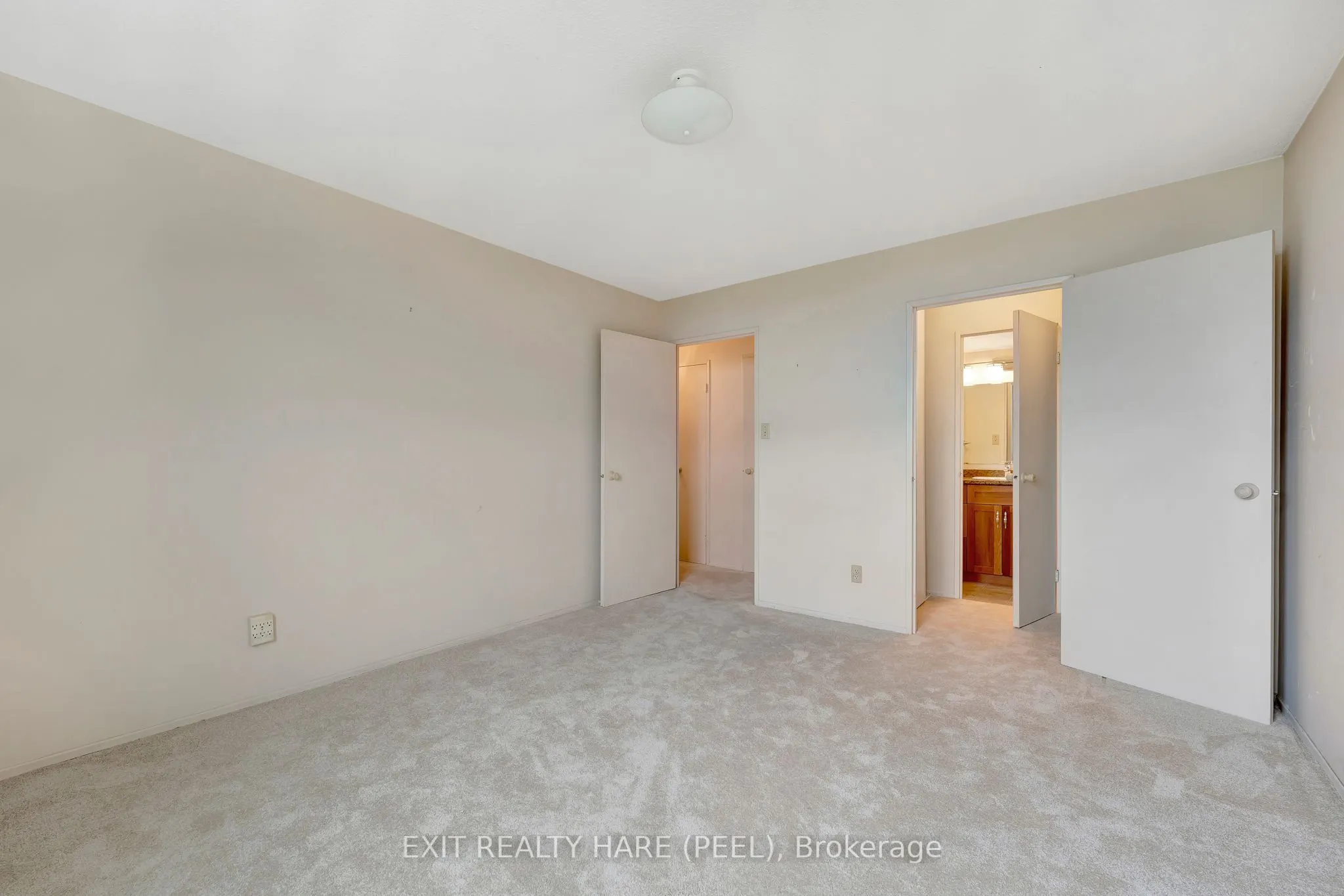 225 Harvard Place, #804