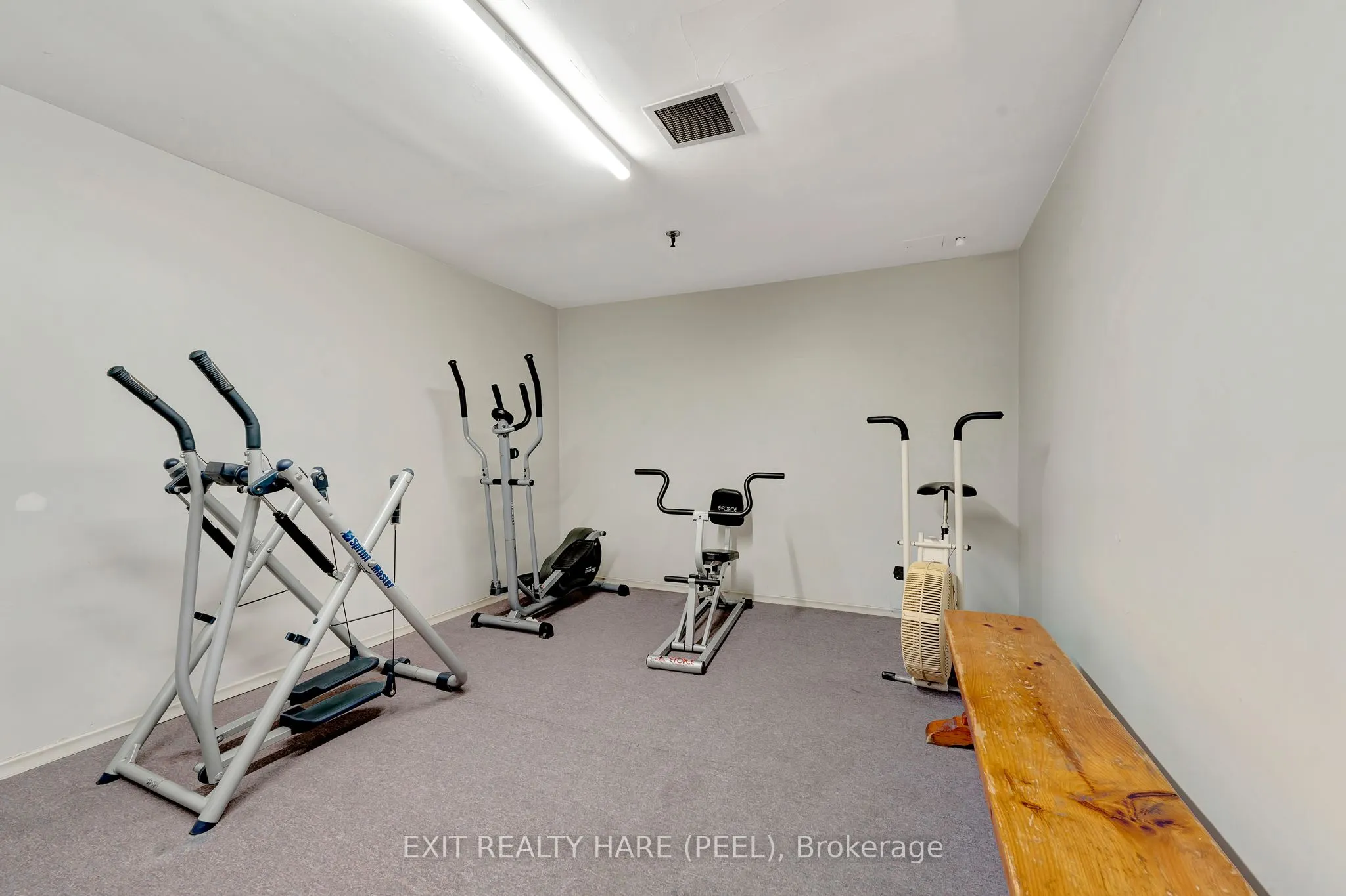 225 Harvard Place, #804