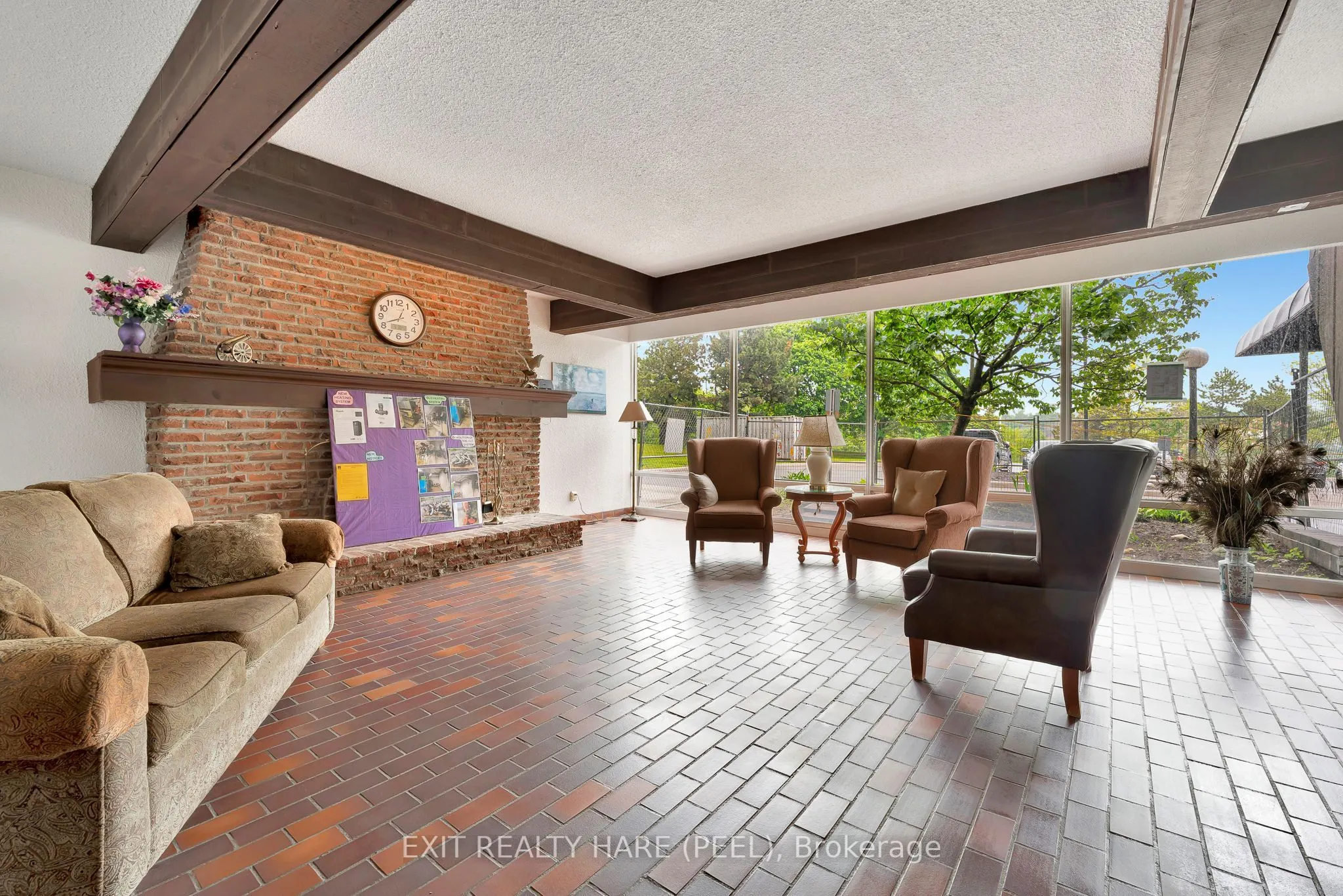 225 Harvard Place, #804