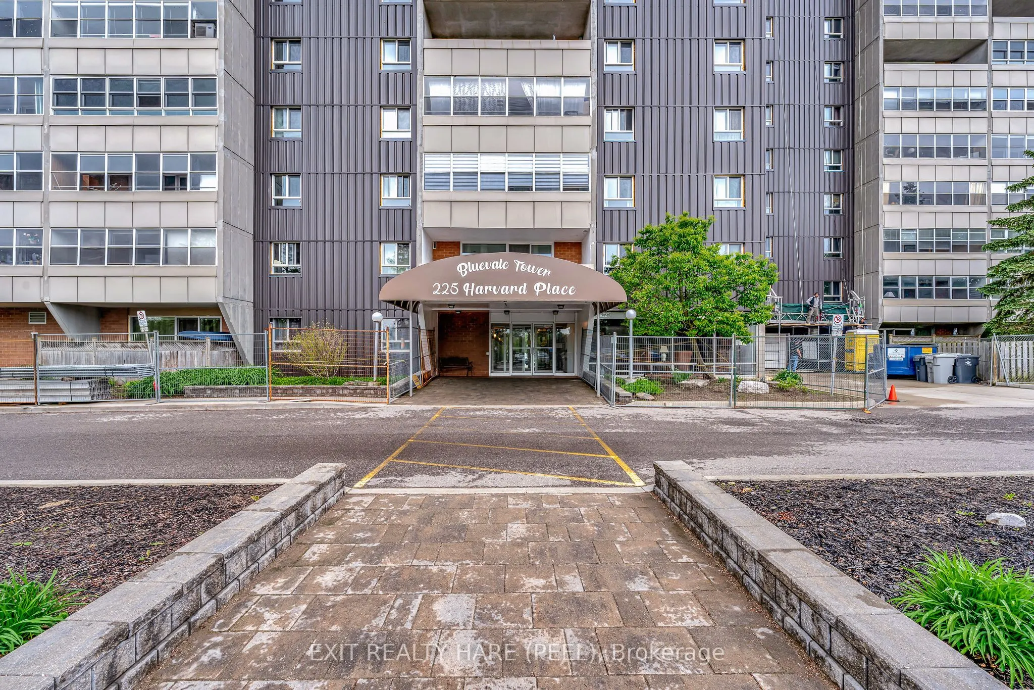 225 Harvard Place, #804