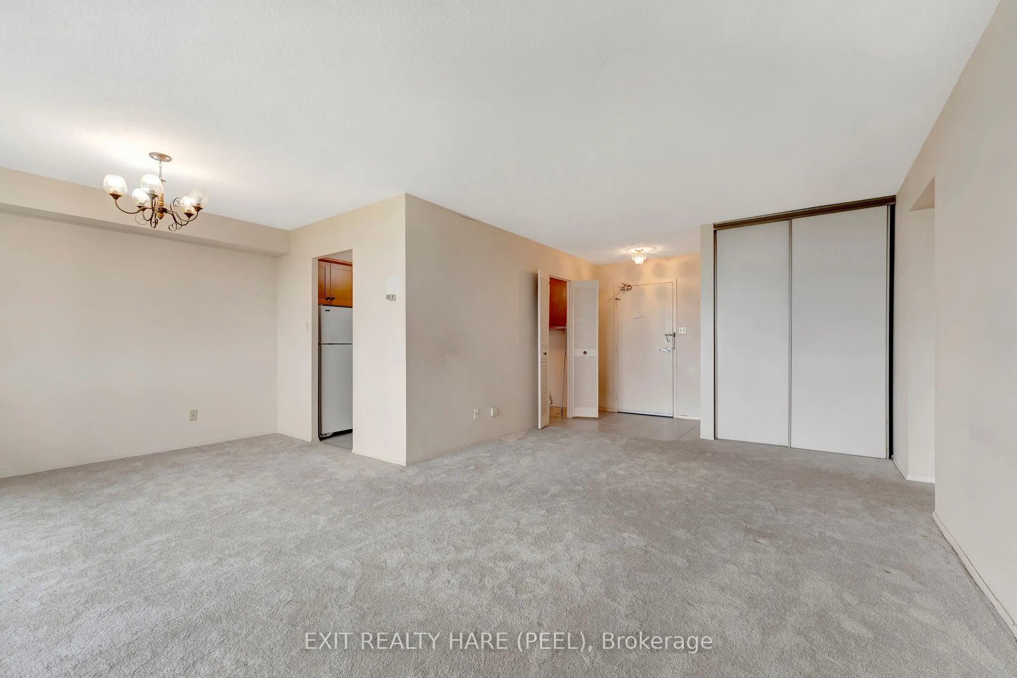 225 Harvard Place, #804