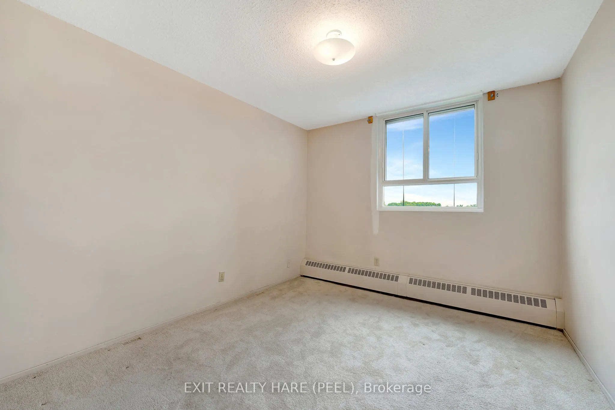 225 Harvard Place, #804