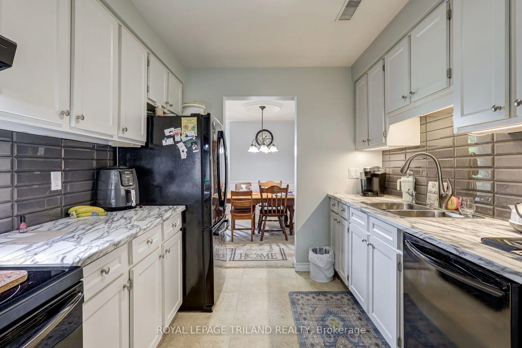 125 Elm Street, #11