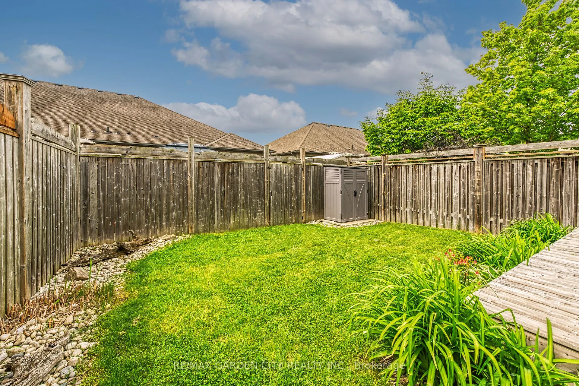 24 MANORWOOD Drive