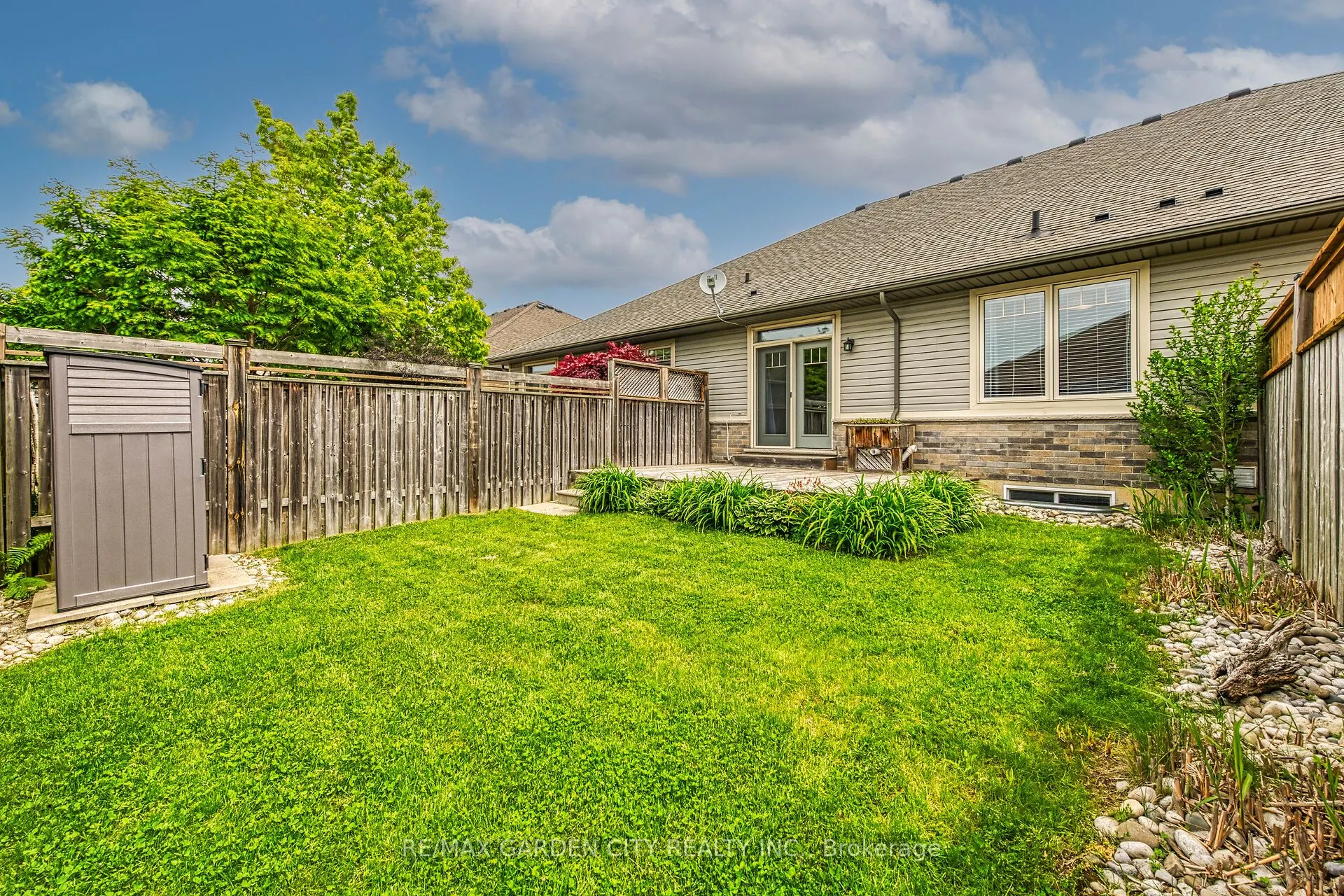 24 MANORWOOD Drive