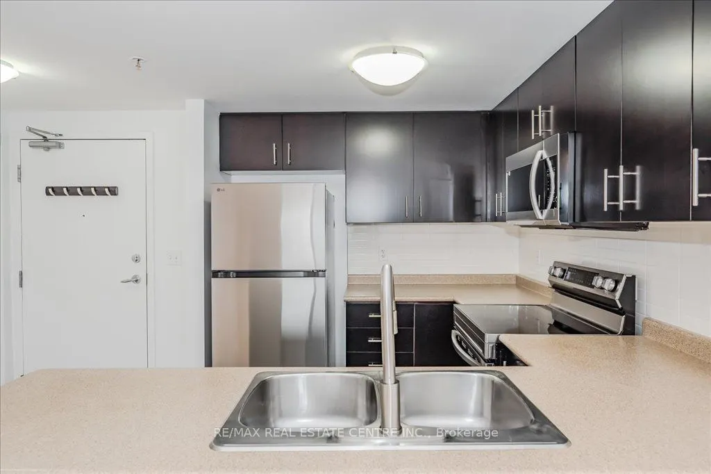 41 Goodwin Drive, #202