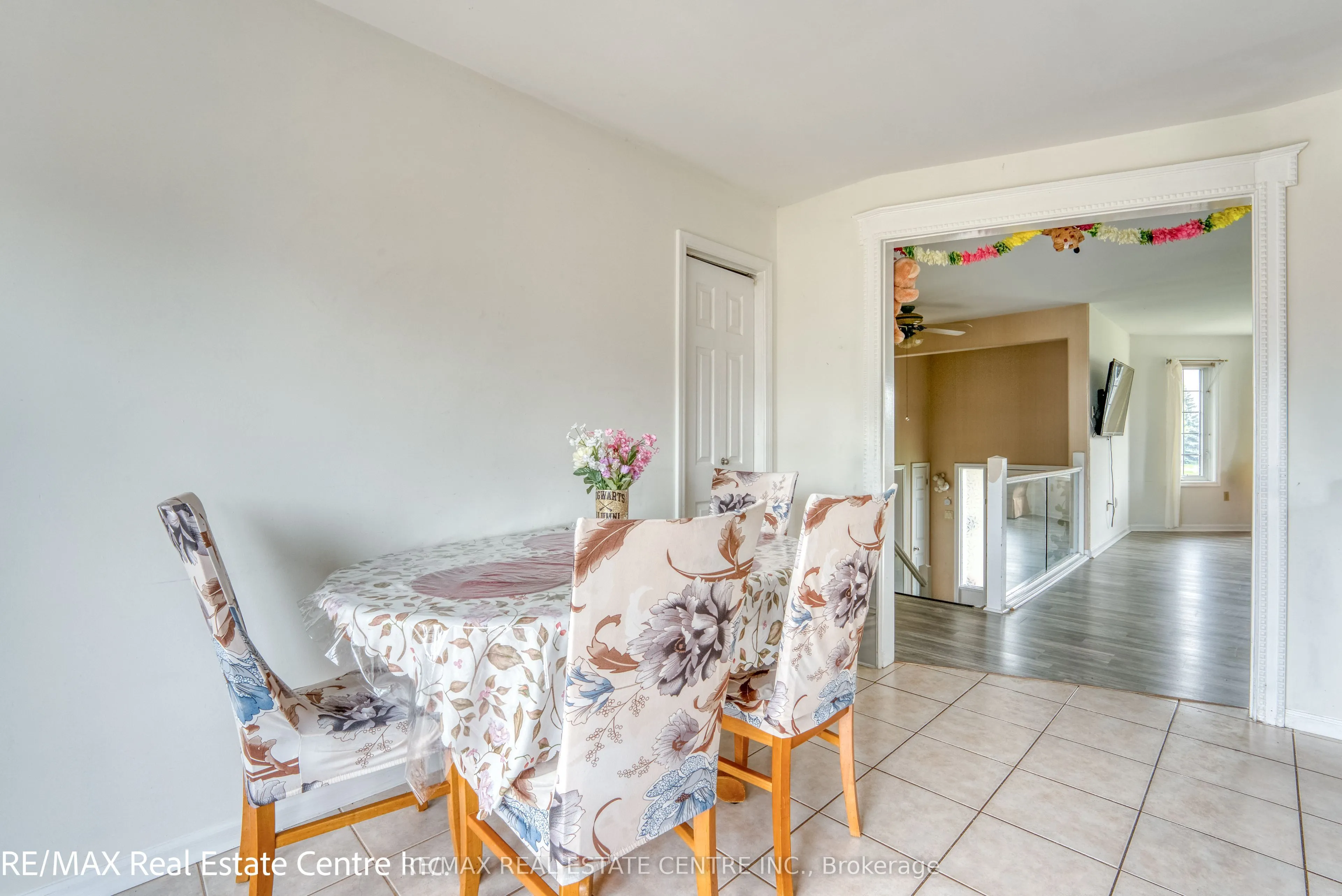 1616 Birchwood Crescent
