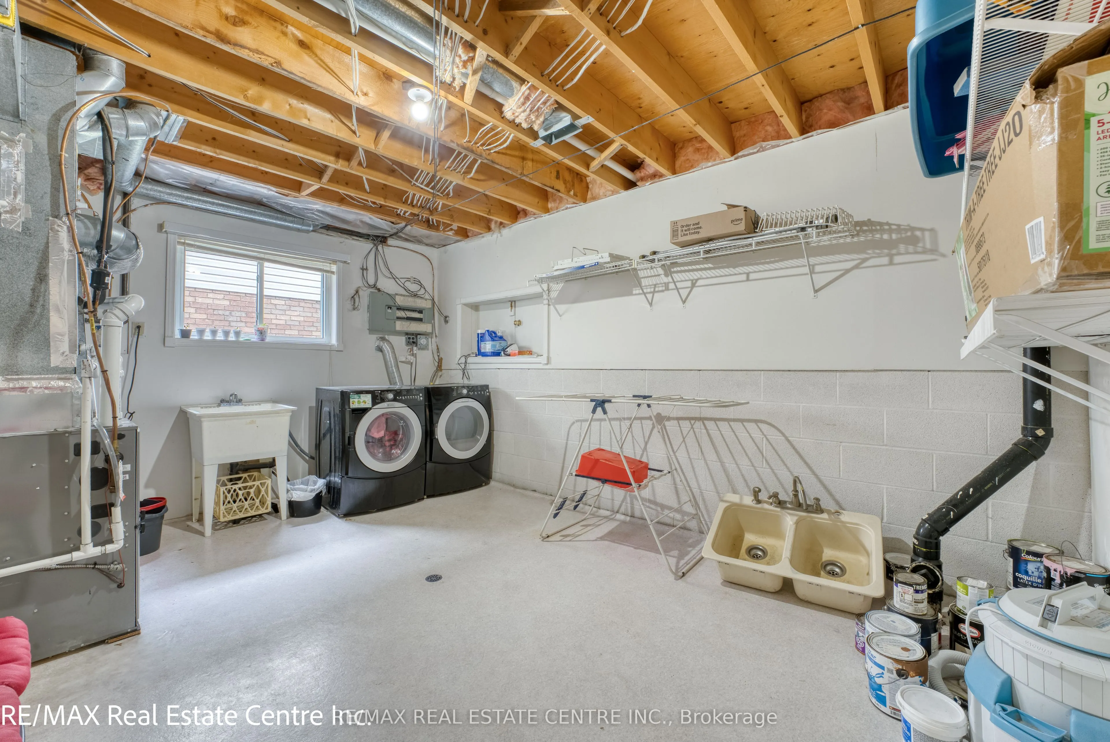 1616 Birchwood Crescent