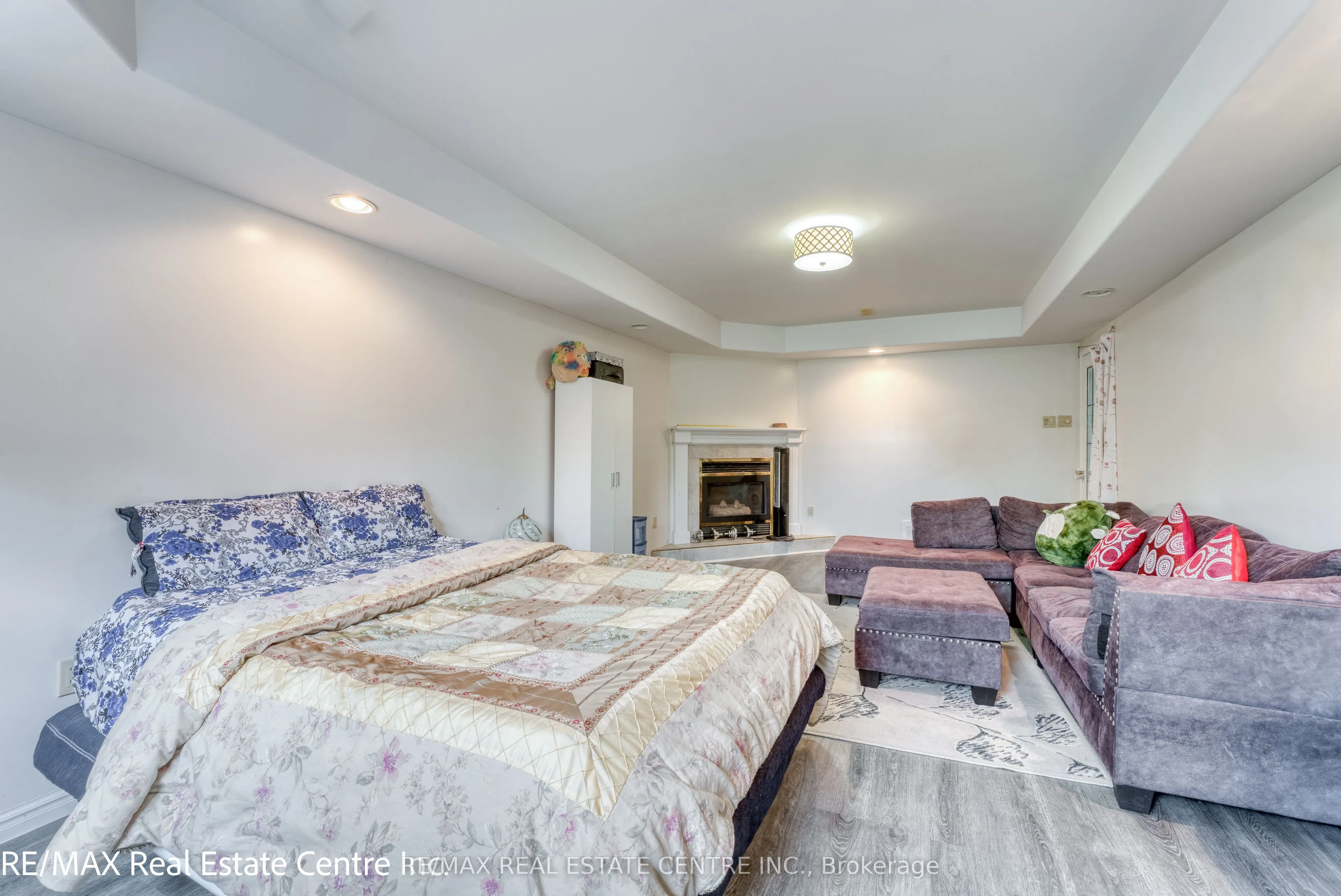1616 Birchwood Crescent