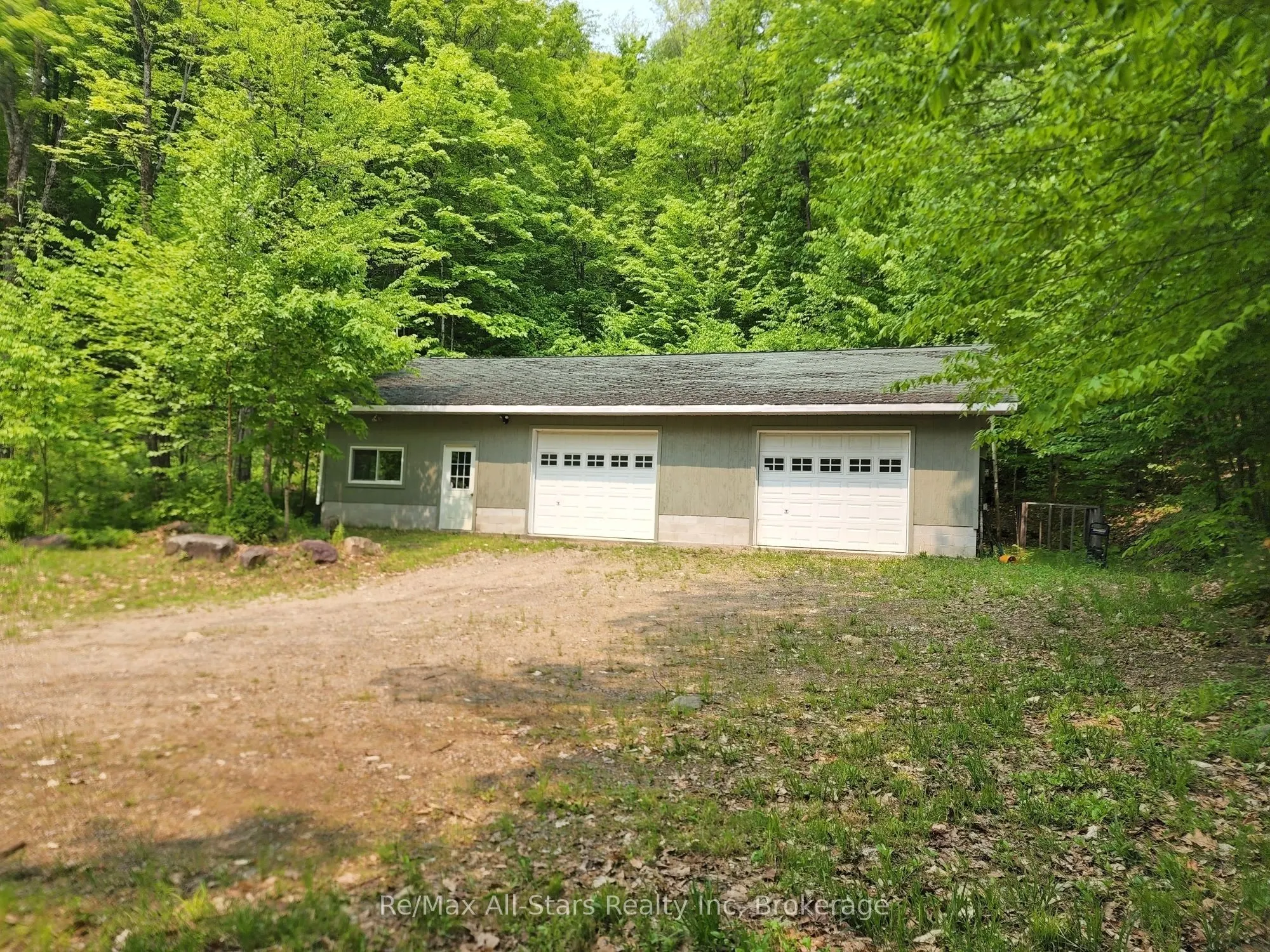 1028 Ronville Road