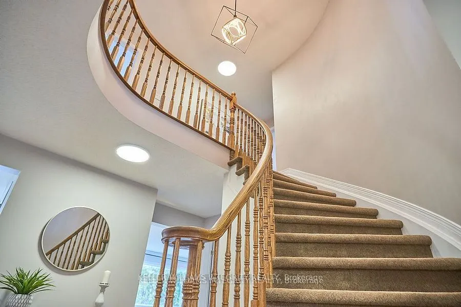 9 Shannondoe Crescent