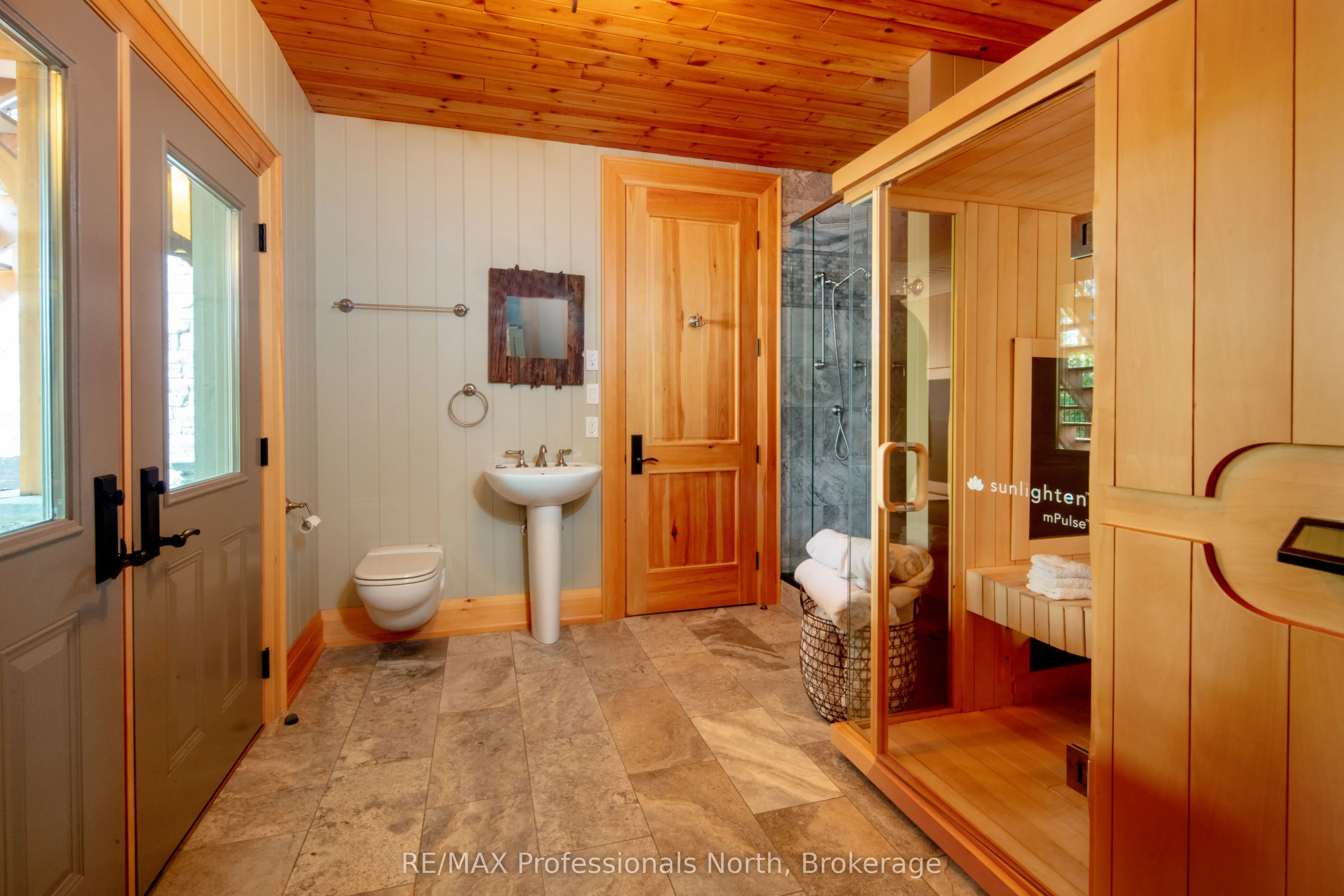 1600 Misty Knoll Trail