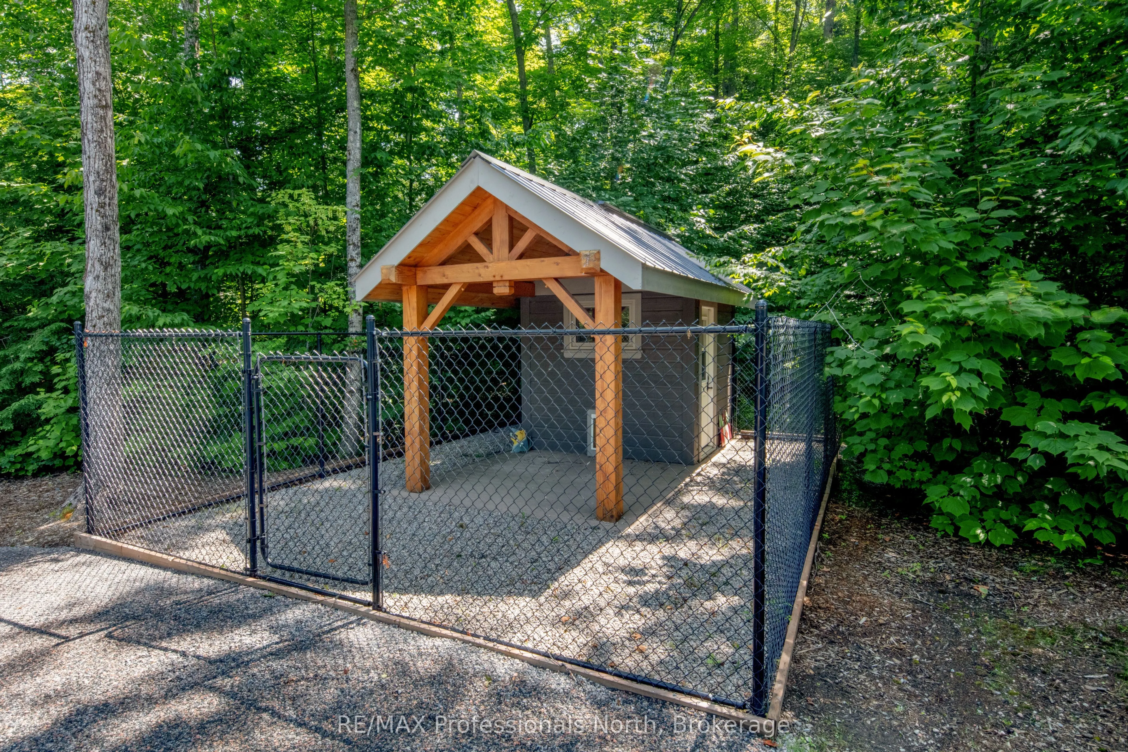 1600 Misty Knoll Trail