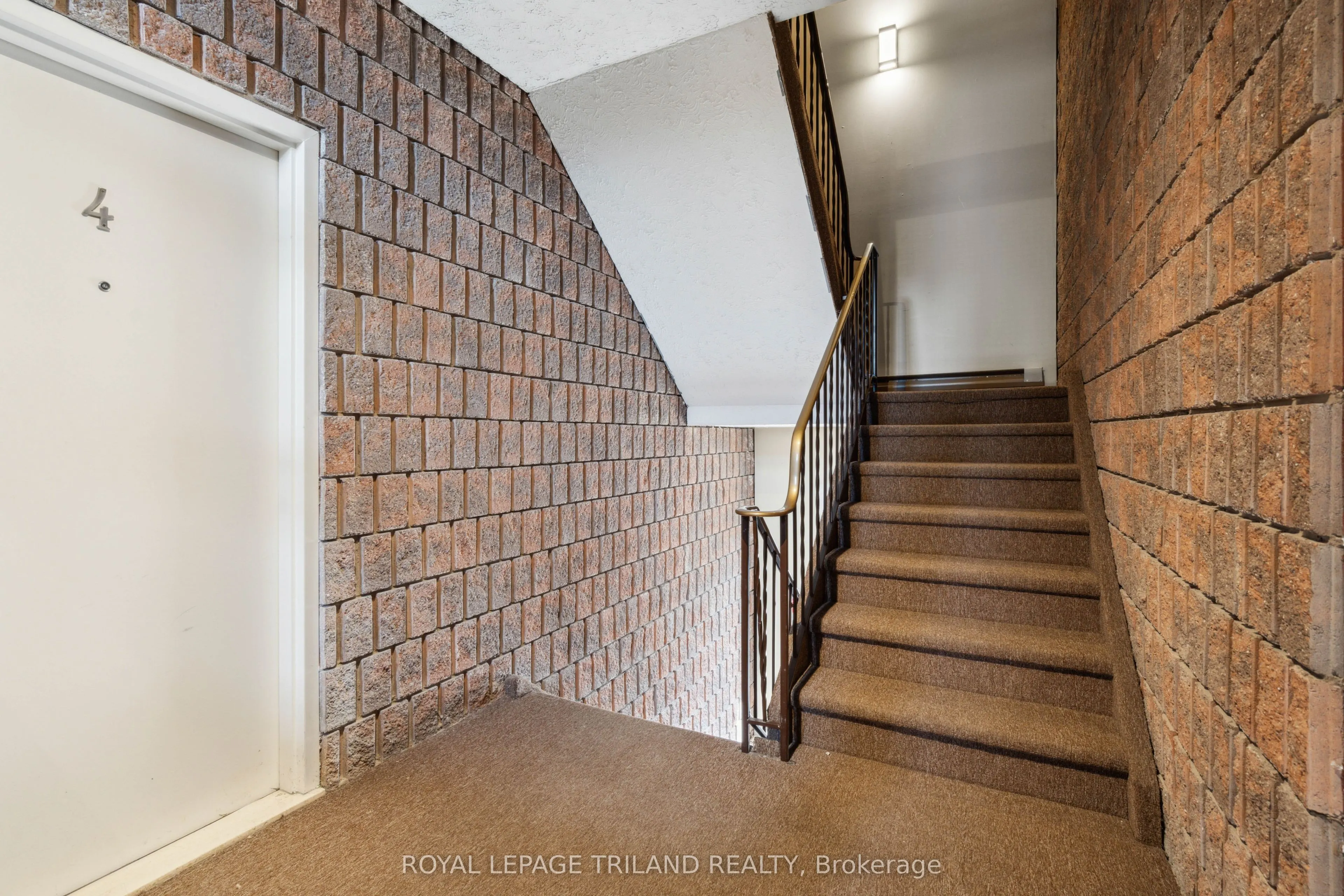 221 Highview Drive