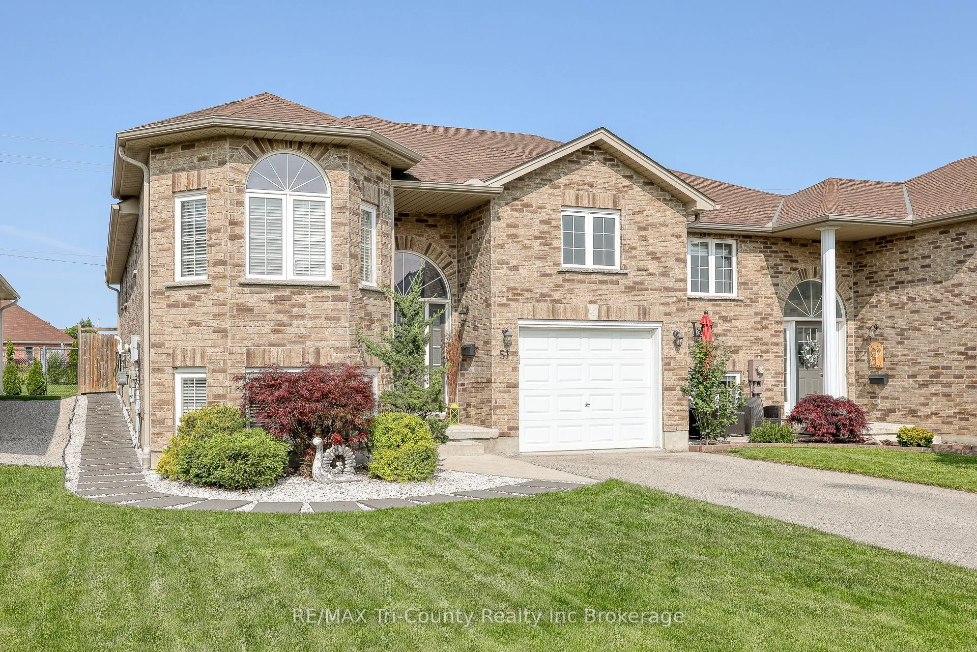 51 Trailview Drive