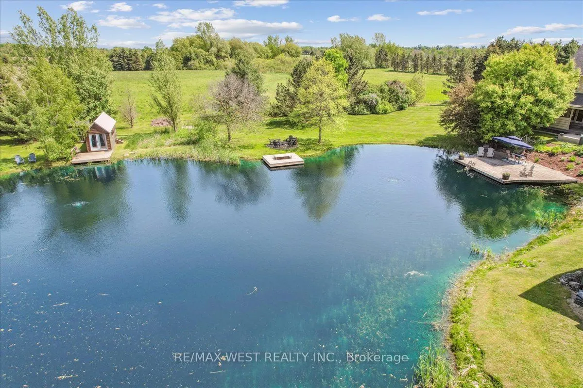 7817 Sideroad 10