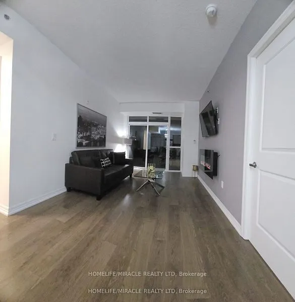 560 North service Road, #802