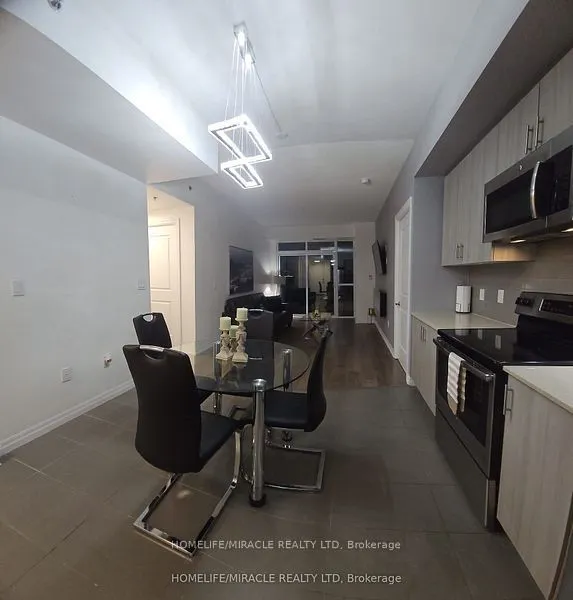 560 North service Road, #802