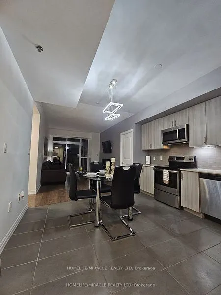 560 North service Road, #802