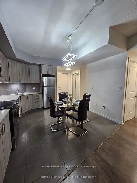 560 North service Road, #802