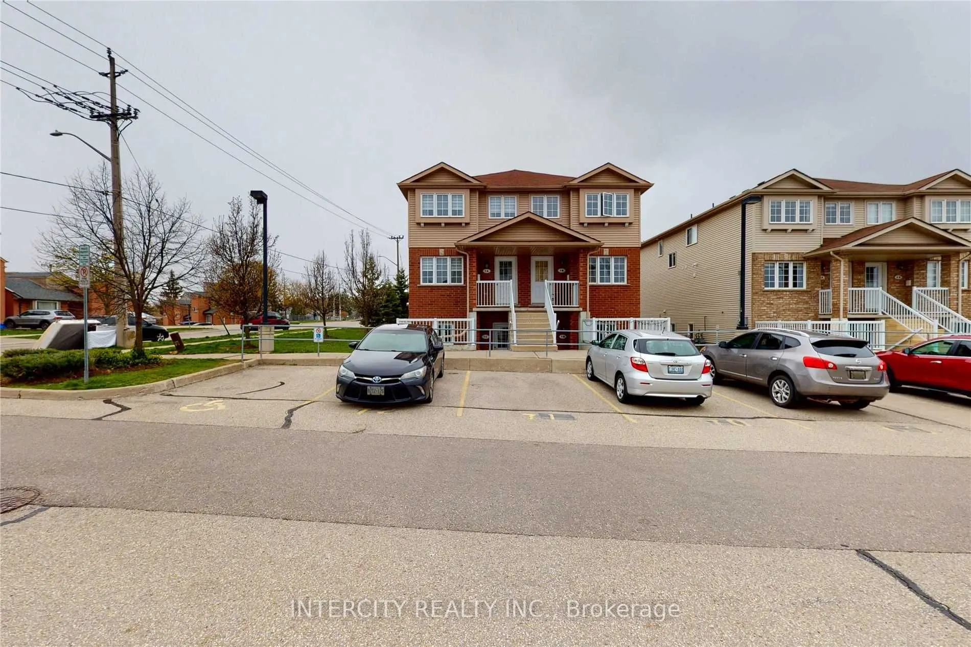 50 Howe Drive, #1A