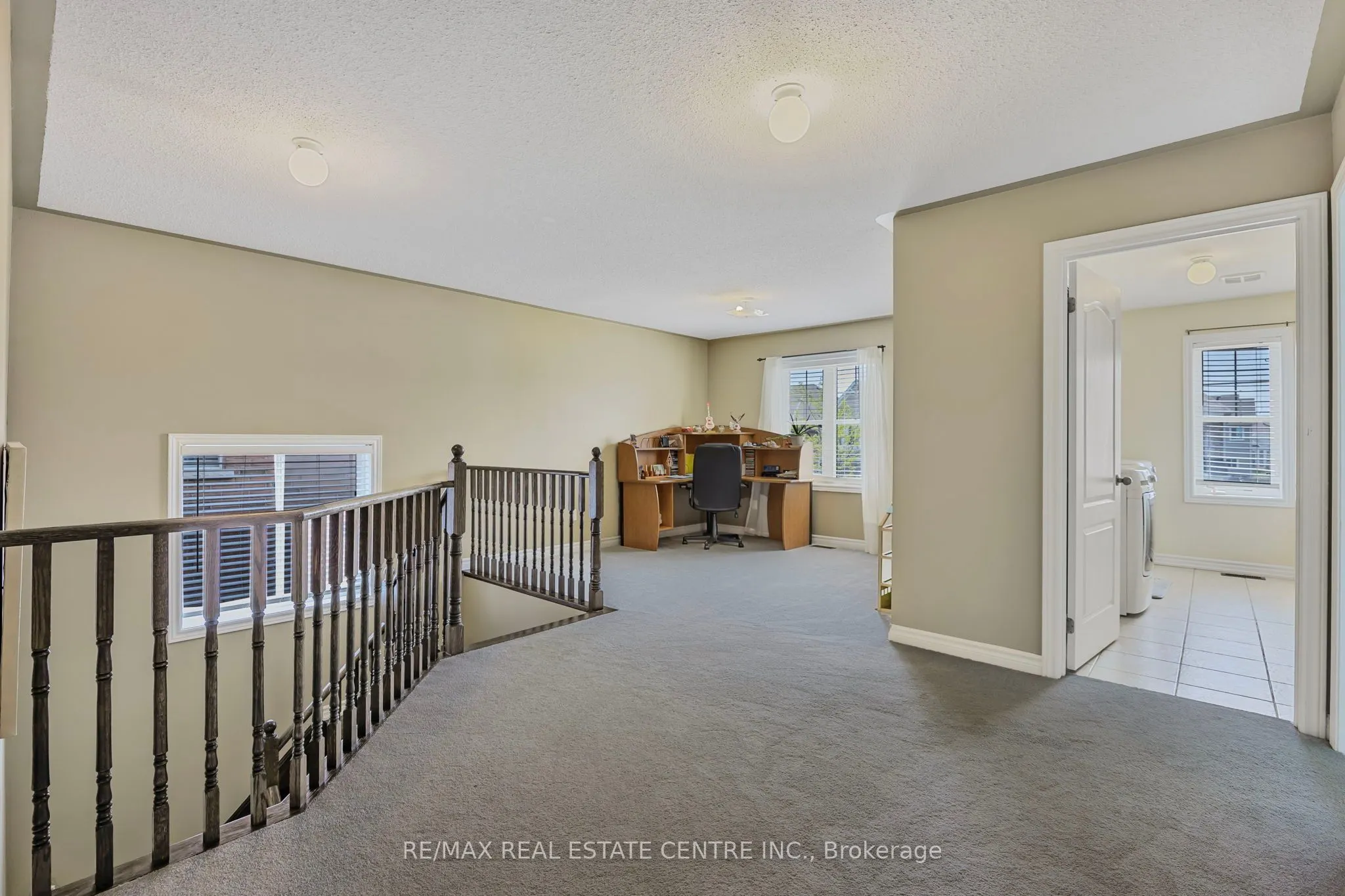 904 O'Reilly Crescent
