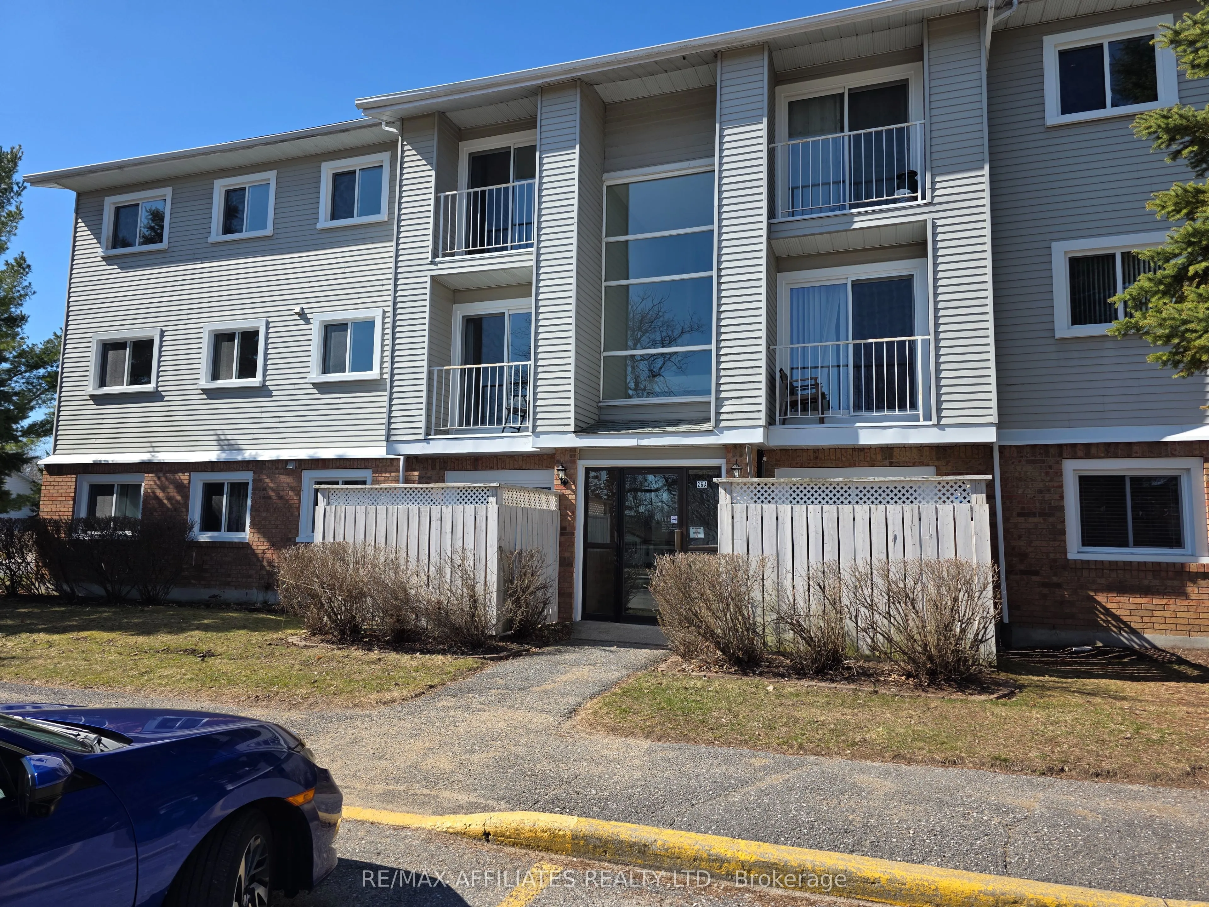 26 Pearl Street, #301